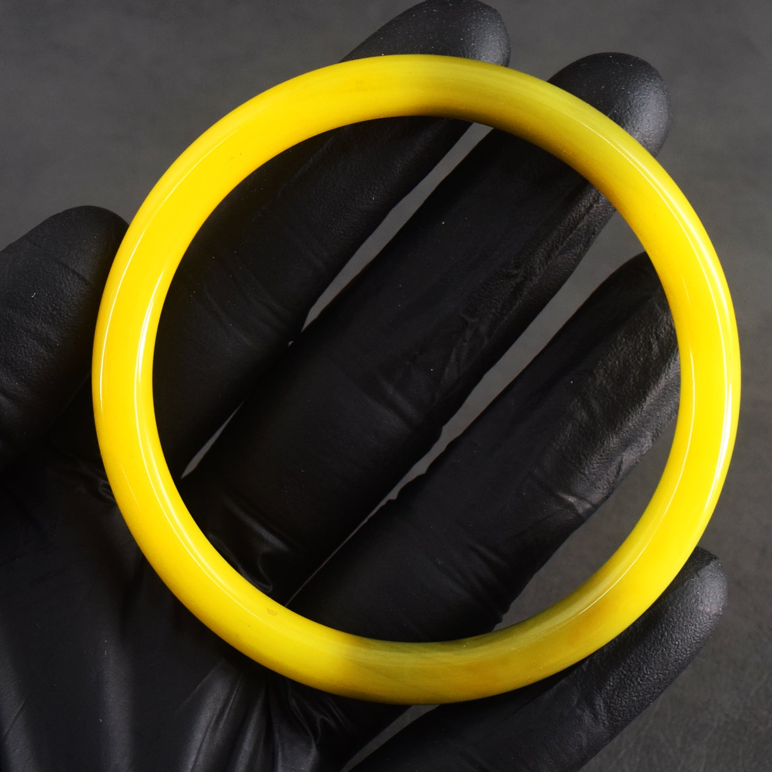 Gracious 90.00 Cts Genuine Onyx Gemstone Crystal Specimen Premium Fancy Bangle
