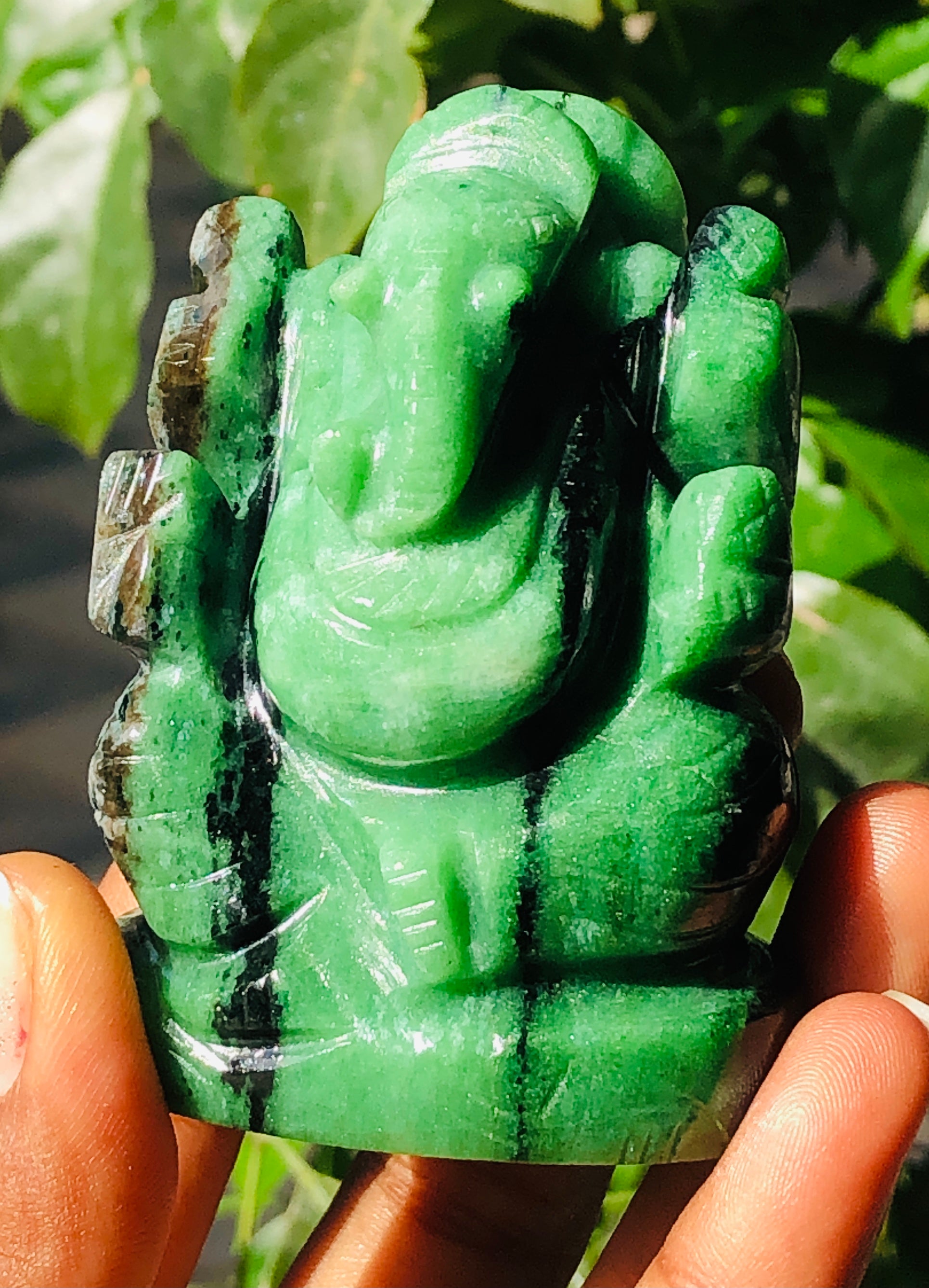 Beautiful 990.00 Cts Genuine Ruby Zoisite Divine Hand Carved Lord Ganesha Gemstone Carving