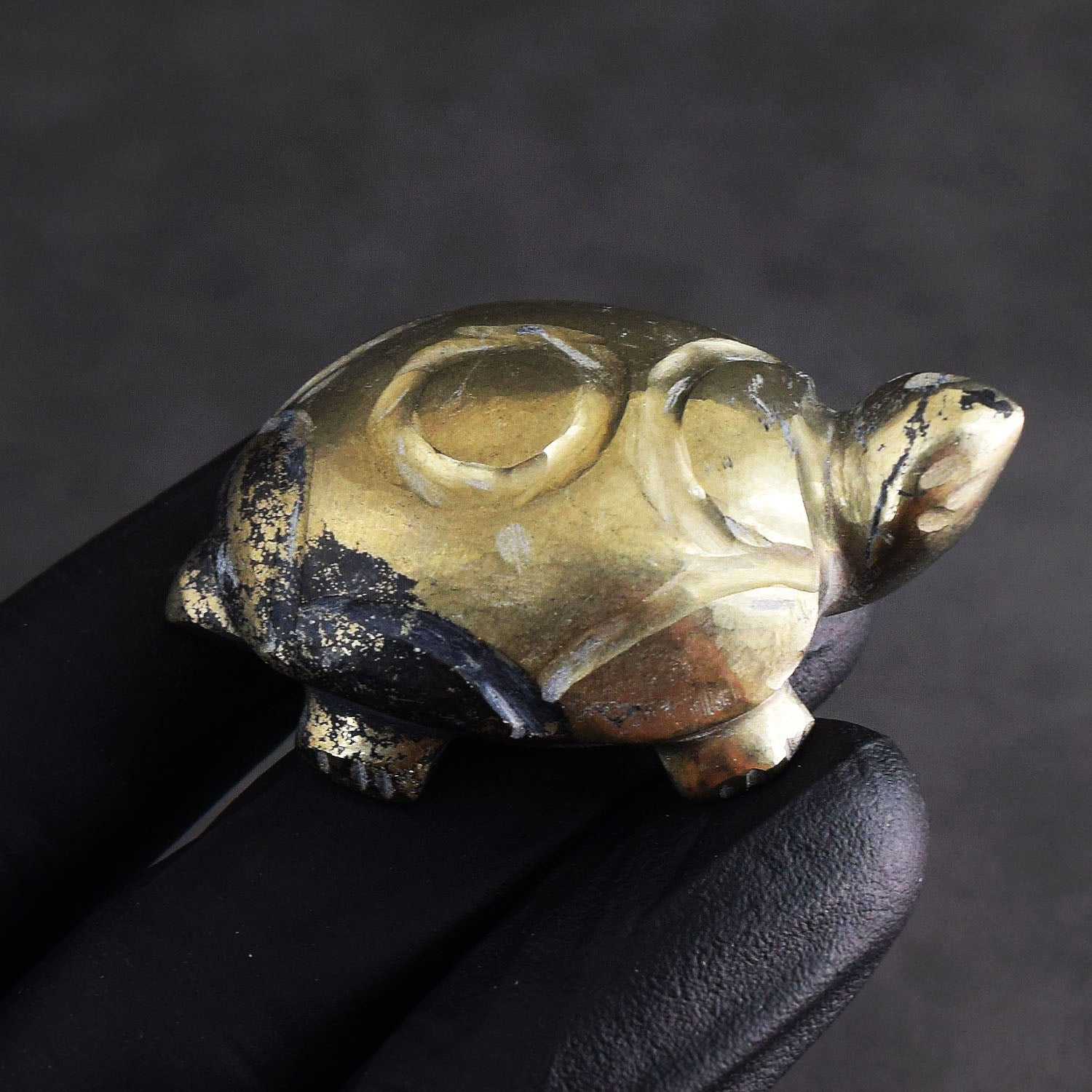 Gracious 274.00 Cts Genuine Pyrite Gemstone Hand Carved Premium Turtle Crystal