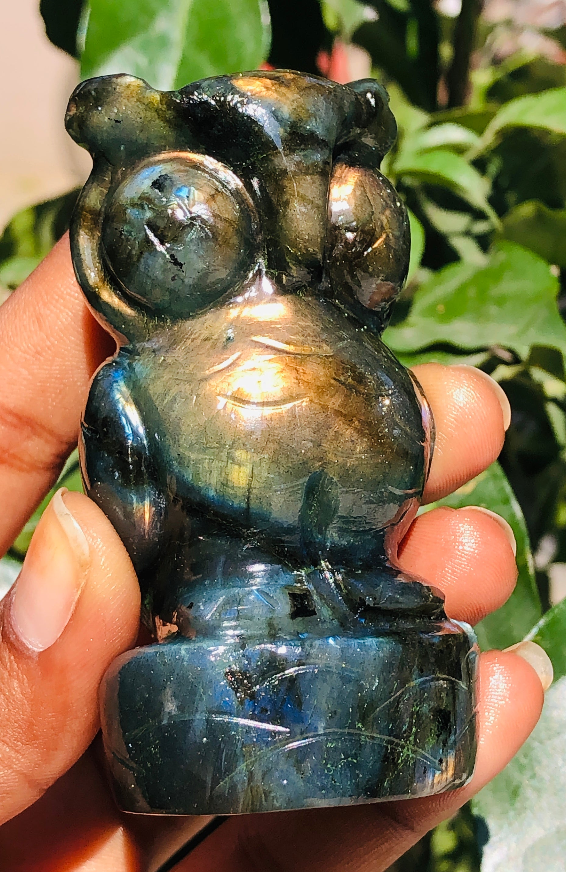 Awesome 778.00 Cts Genuine Flashy Labradorite Gemstone Hand Carved Premium Owl Crystal