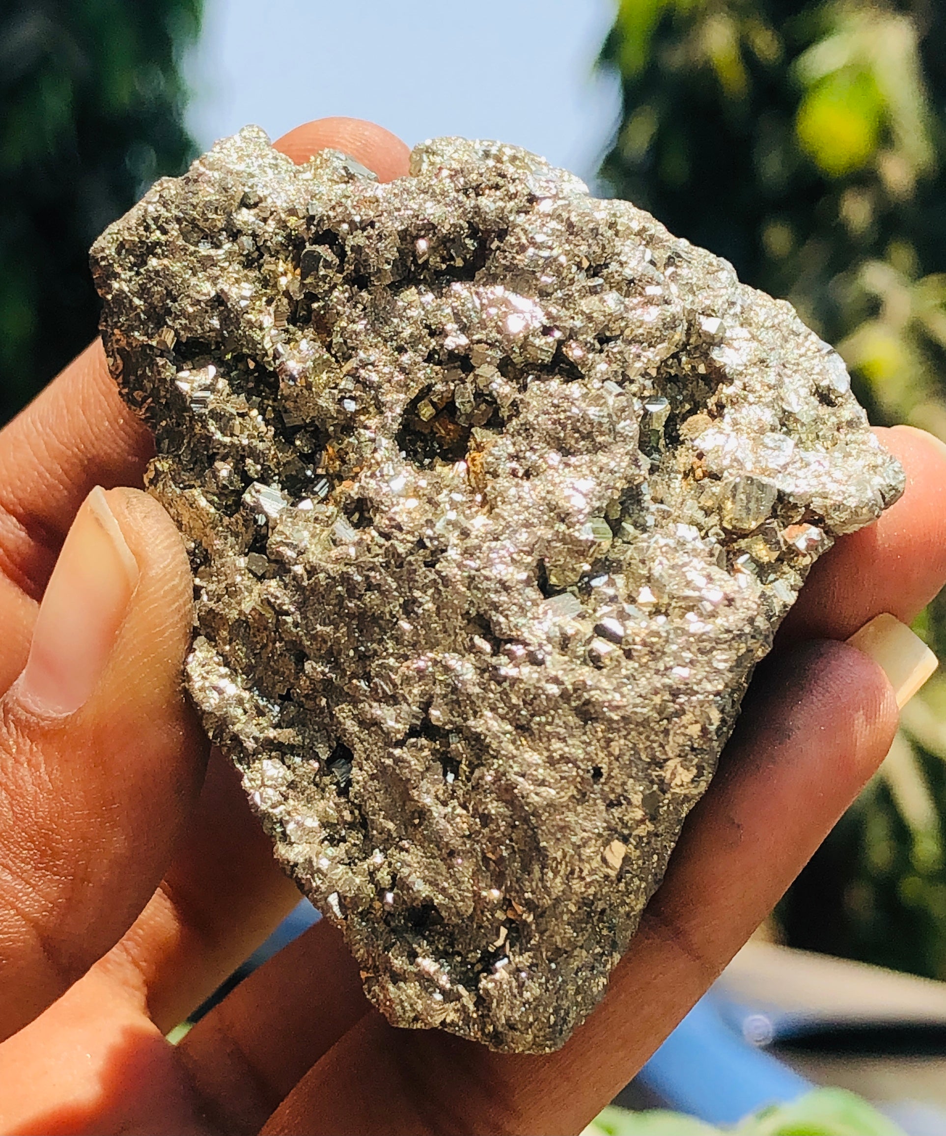 Decent 773.00 Cts Genuine Peru Pyrite Healing Crystal Specimen Cluster Gemstone