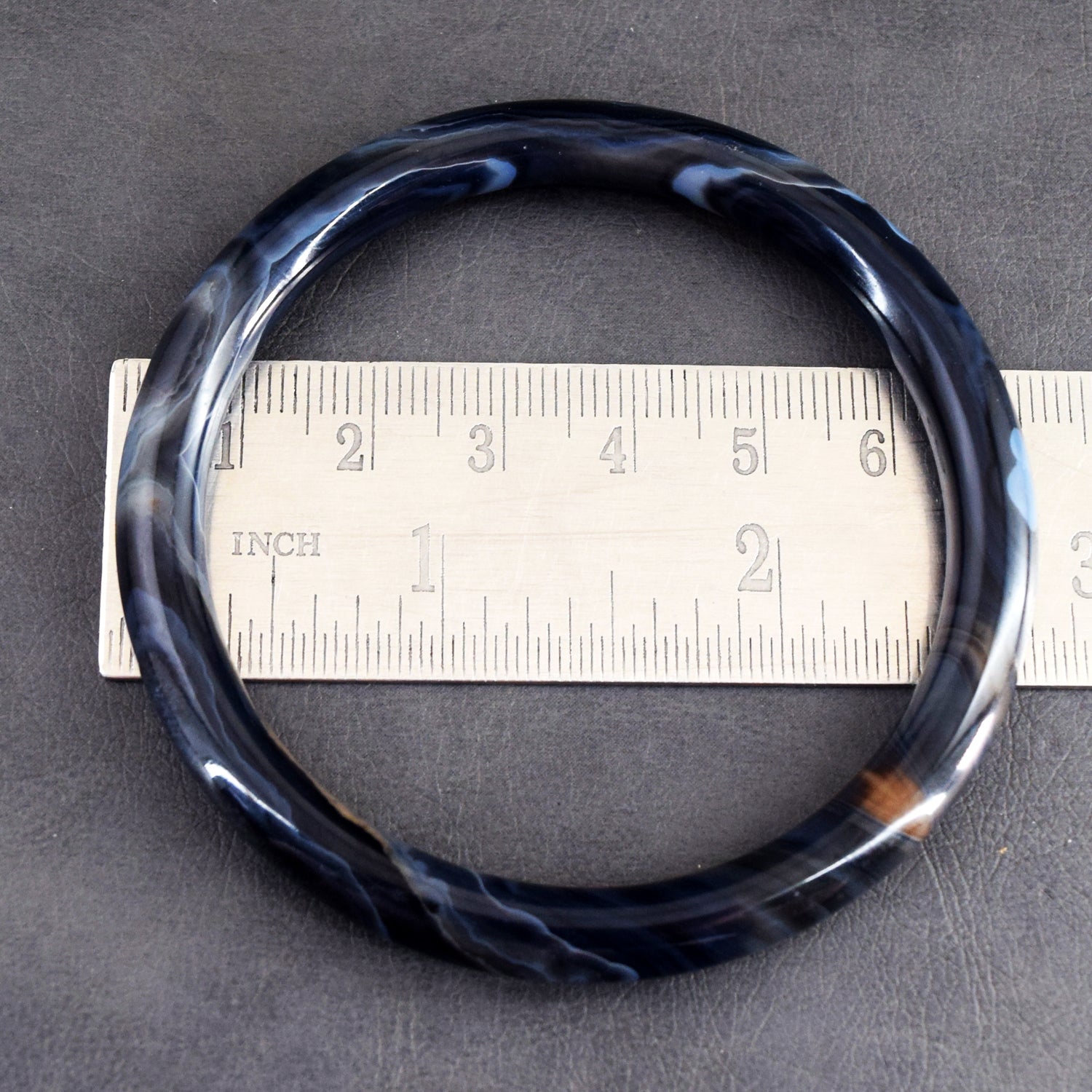 Pleasing 87.00 Cts Genuine Black Agate Crystal Specimen Premium Gemstone Fancy Bangle