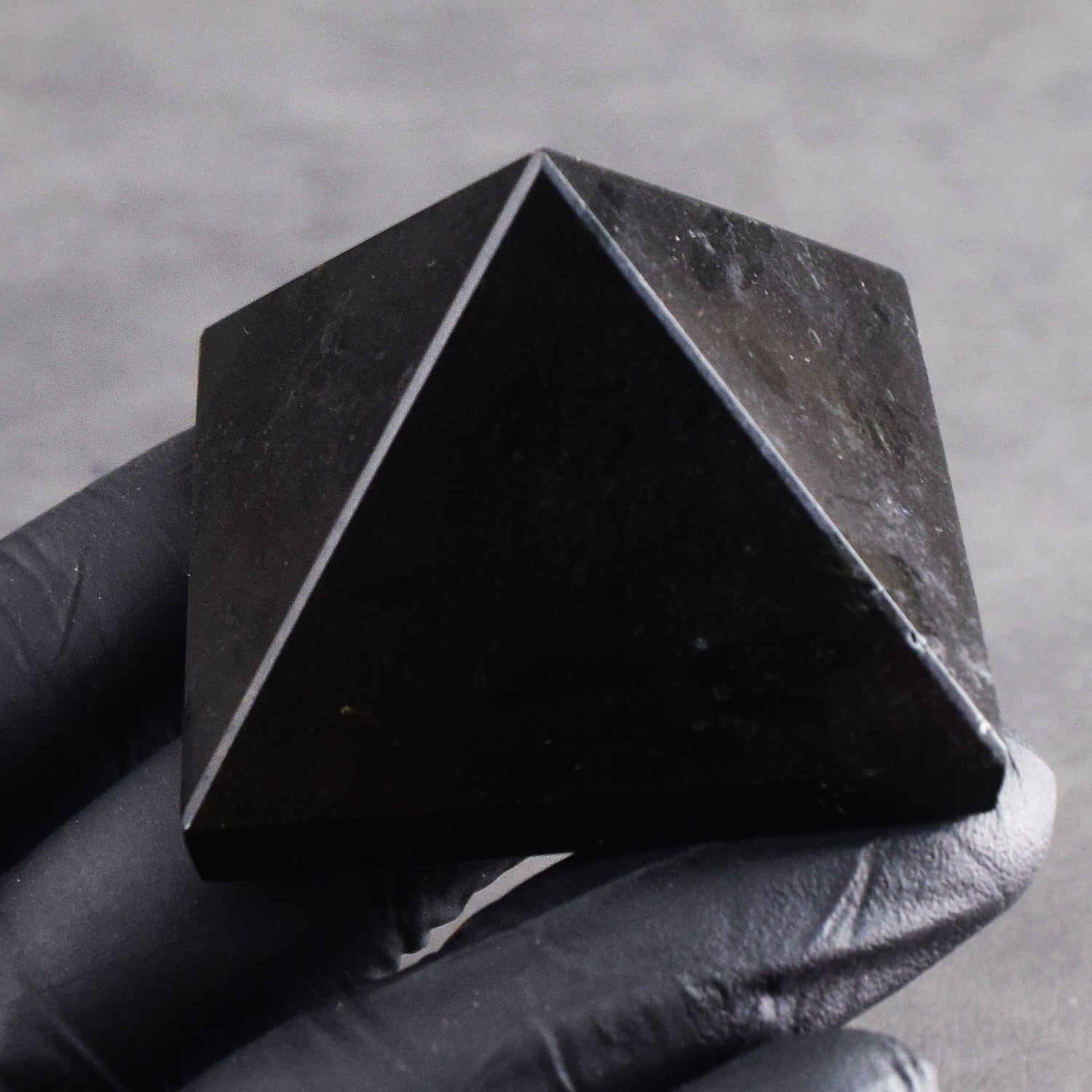 Natural 544.00 Cts Genuine Spinel Crystal Specimen Healing Divine Pyramid