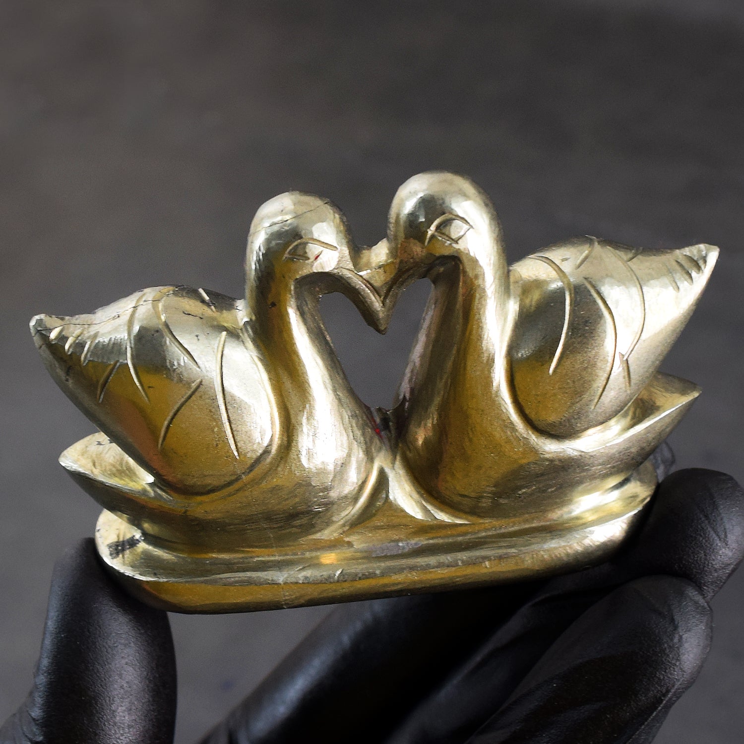 Precious 959.00 Cts Genuine Pyrite Carved Premium Love Swan Pair