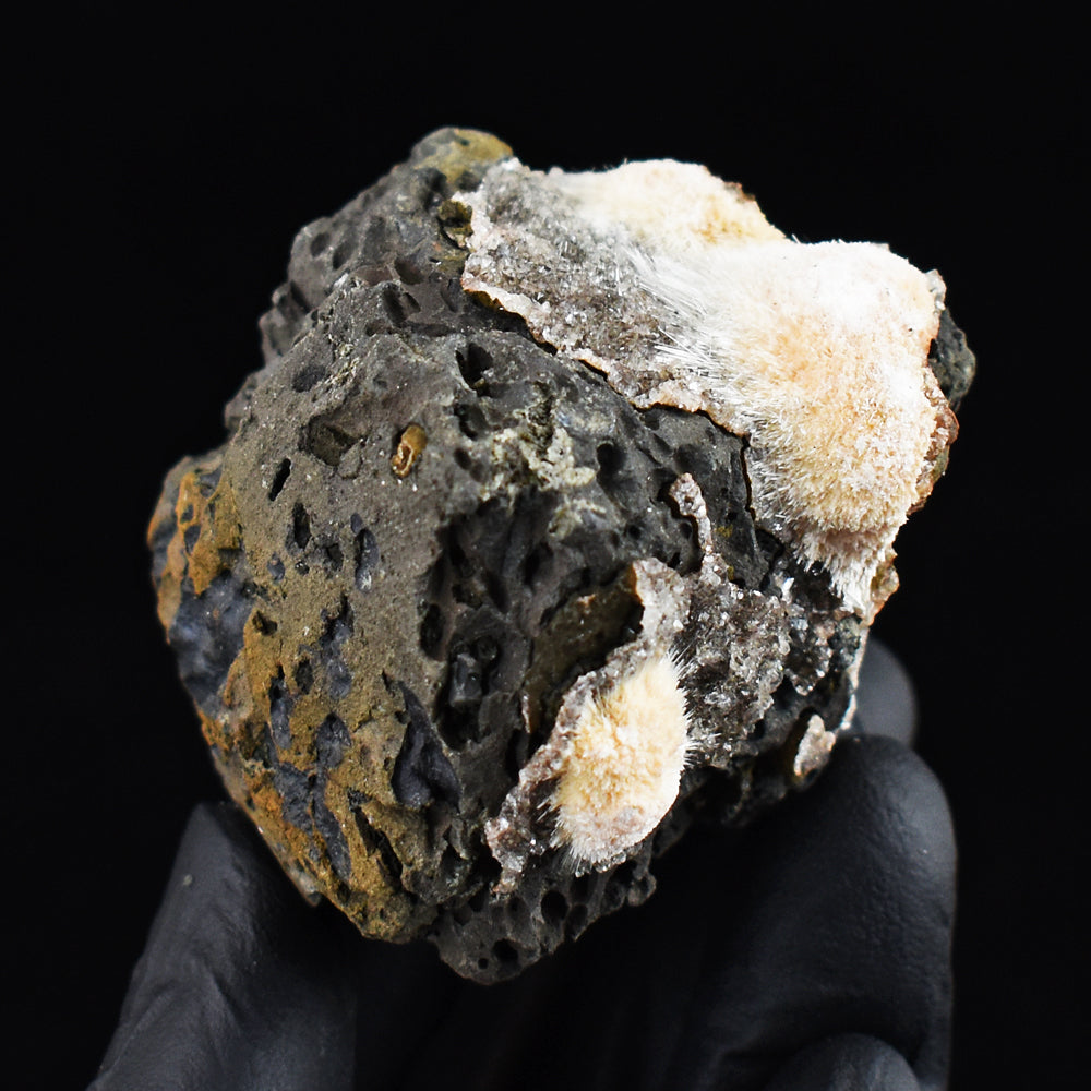 Craftsmen 392.00 Carats Genuine Thomsonite Crystal Specimen Gemstone