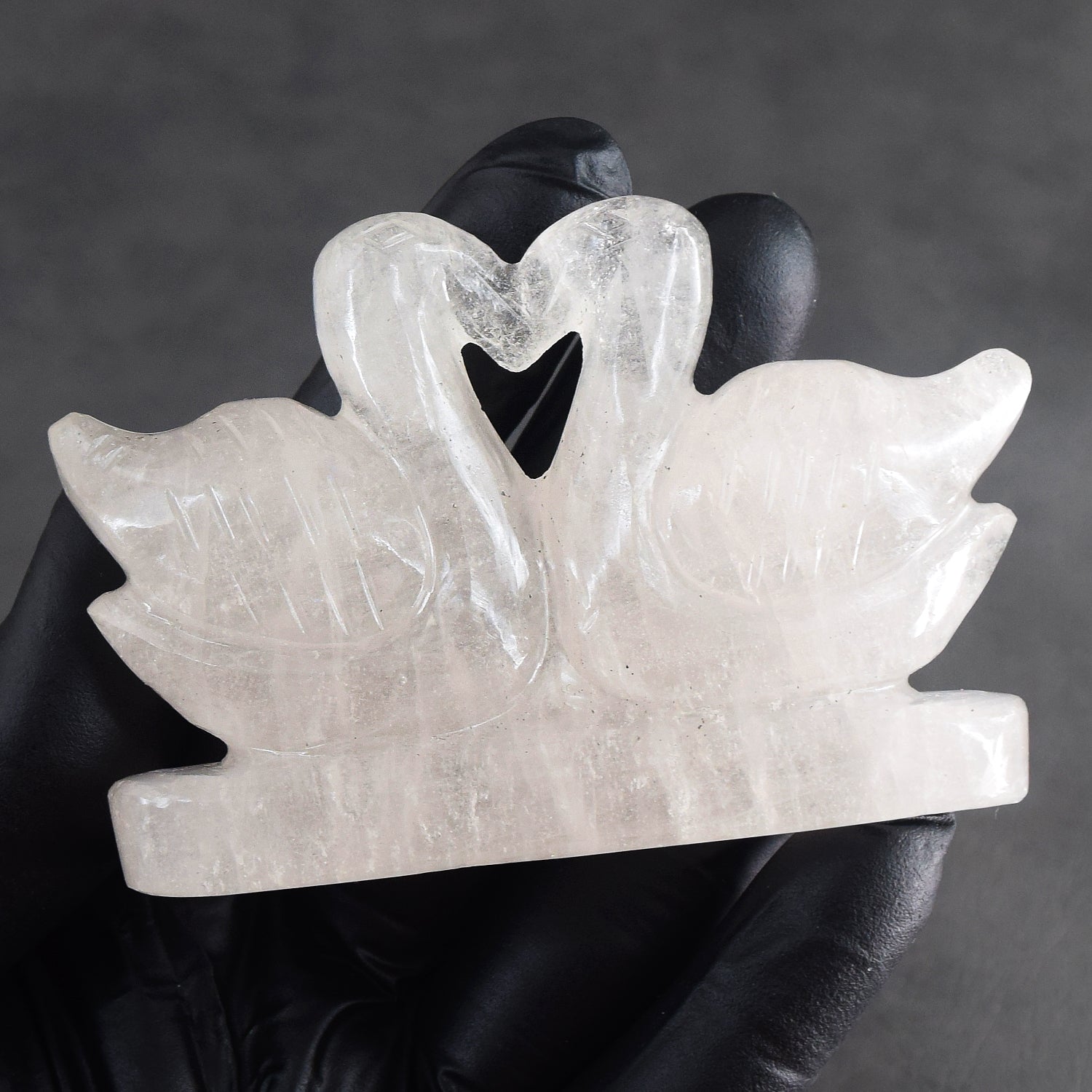 Flawless 558.00 Cts Genuine Rose Quartz Hand Carved Premium Love Swan Pair