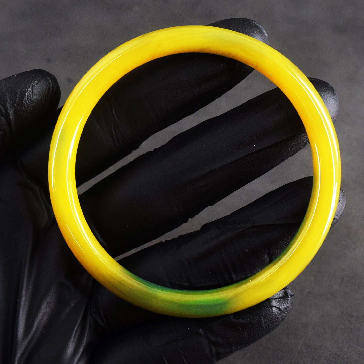 Superb 91.00 Cts Genuine Onyx Gemstone Crystal Specimen Premium Fancy Bangle