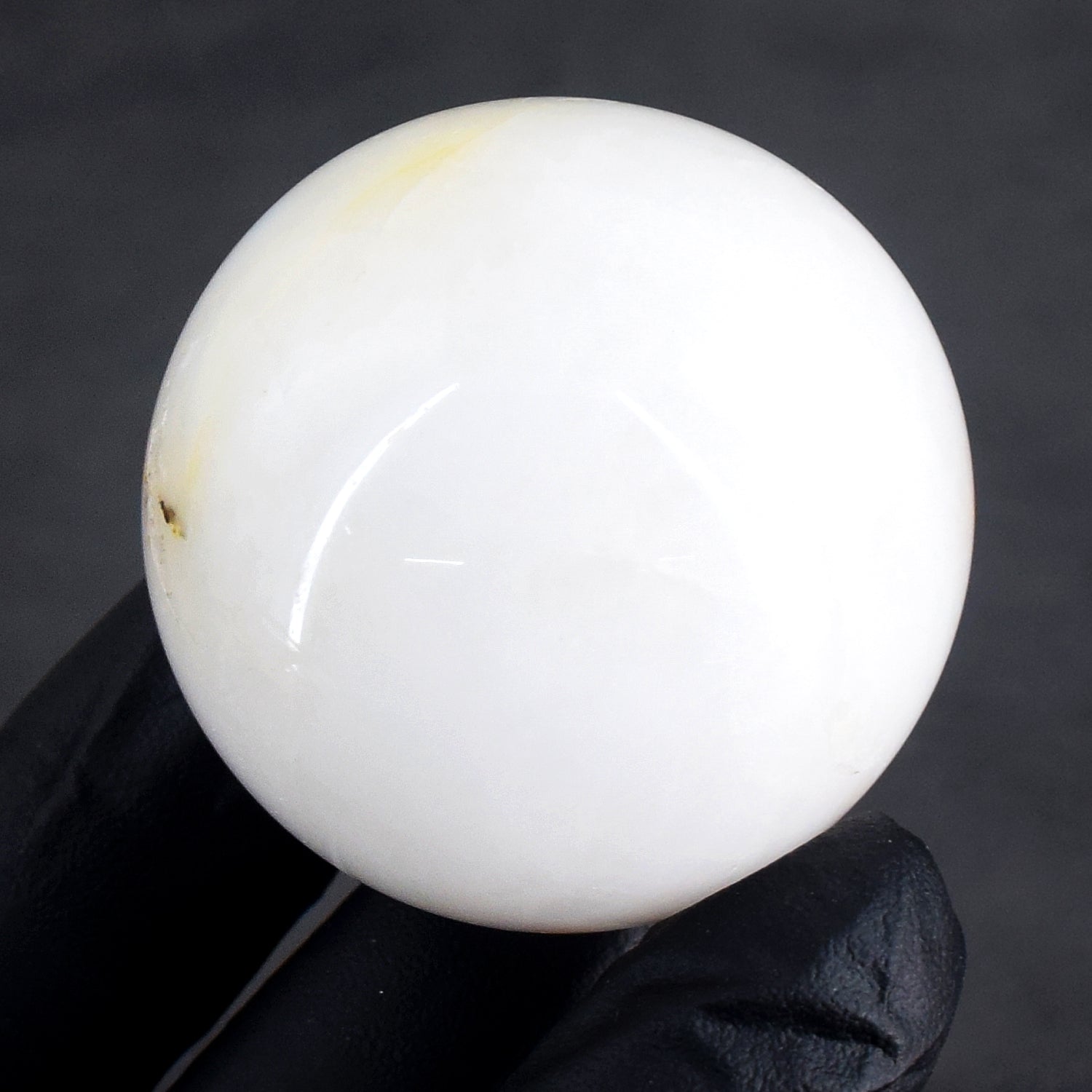 Elegant 431.00  Carats  Genuine  White Quartz  Hand  Carved  Crystal  Healing  Gemstone  Sphere