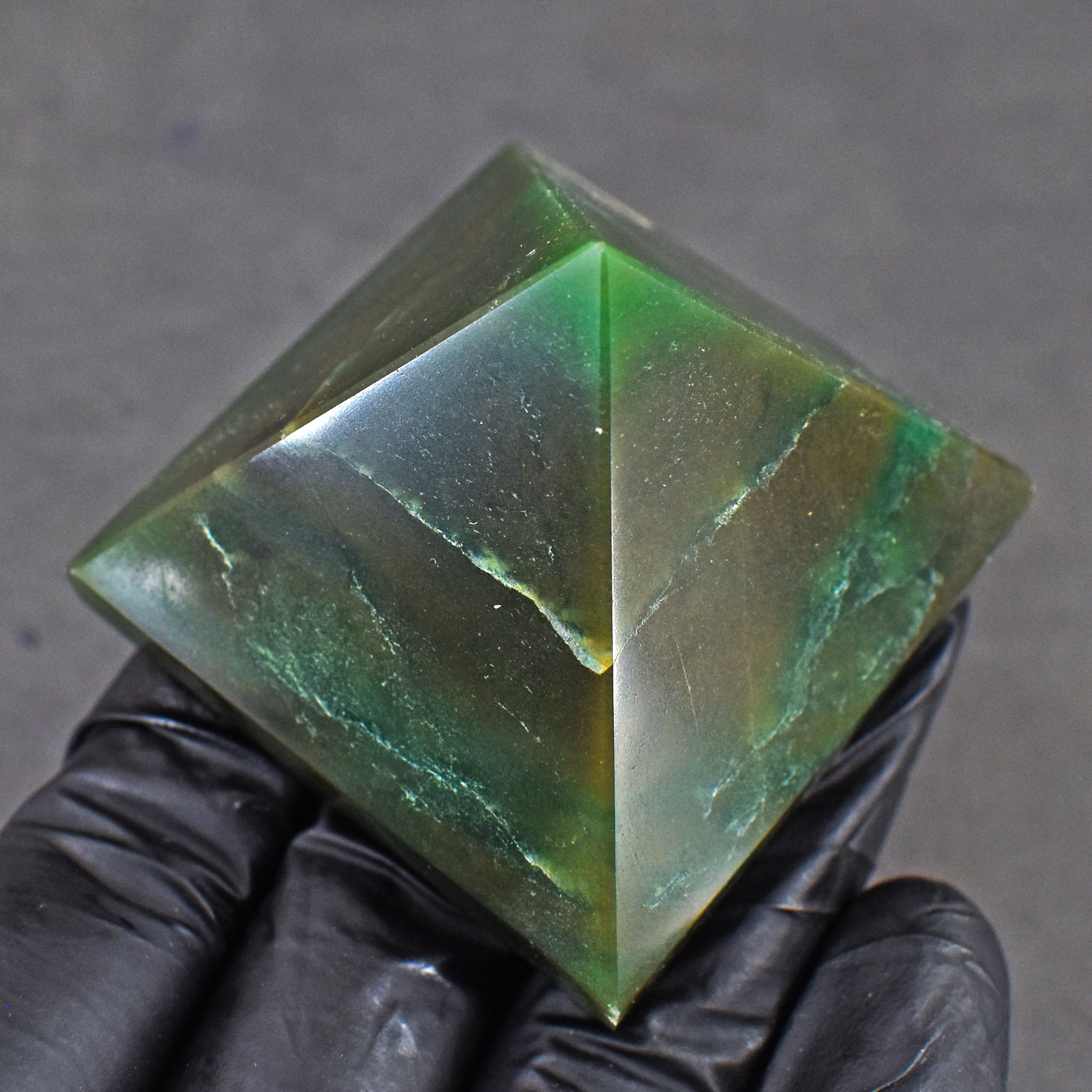 Beautiful 432.00 Cts Genuine Jade Healing Divine Crystal Specimen Pyramid