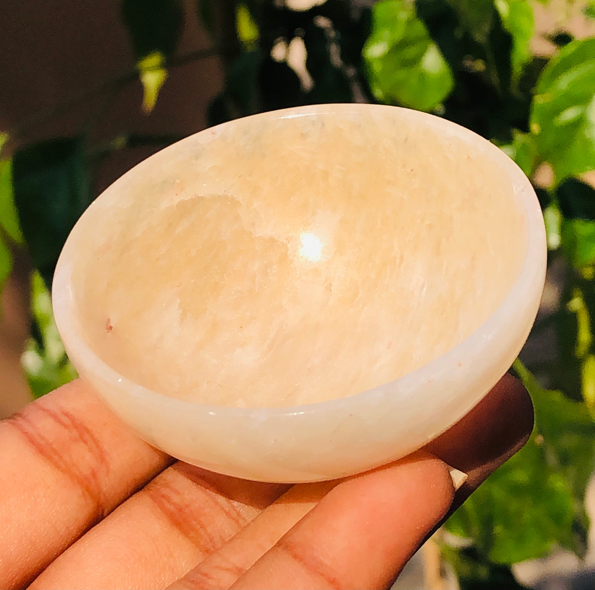 Beautiful 214.00 Carats Aventurine Hand Genuine Crystal Gemstone Carving Bowl