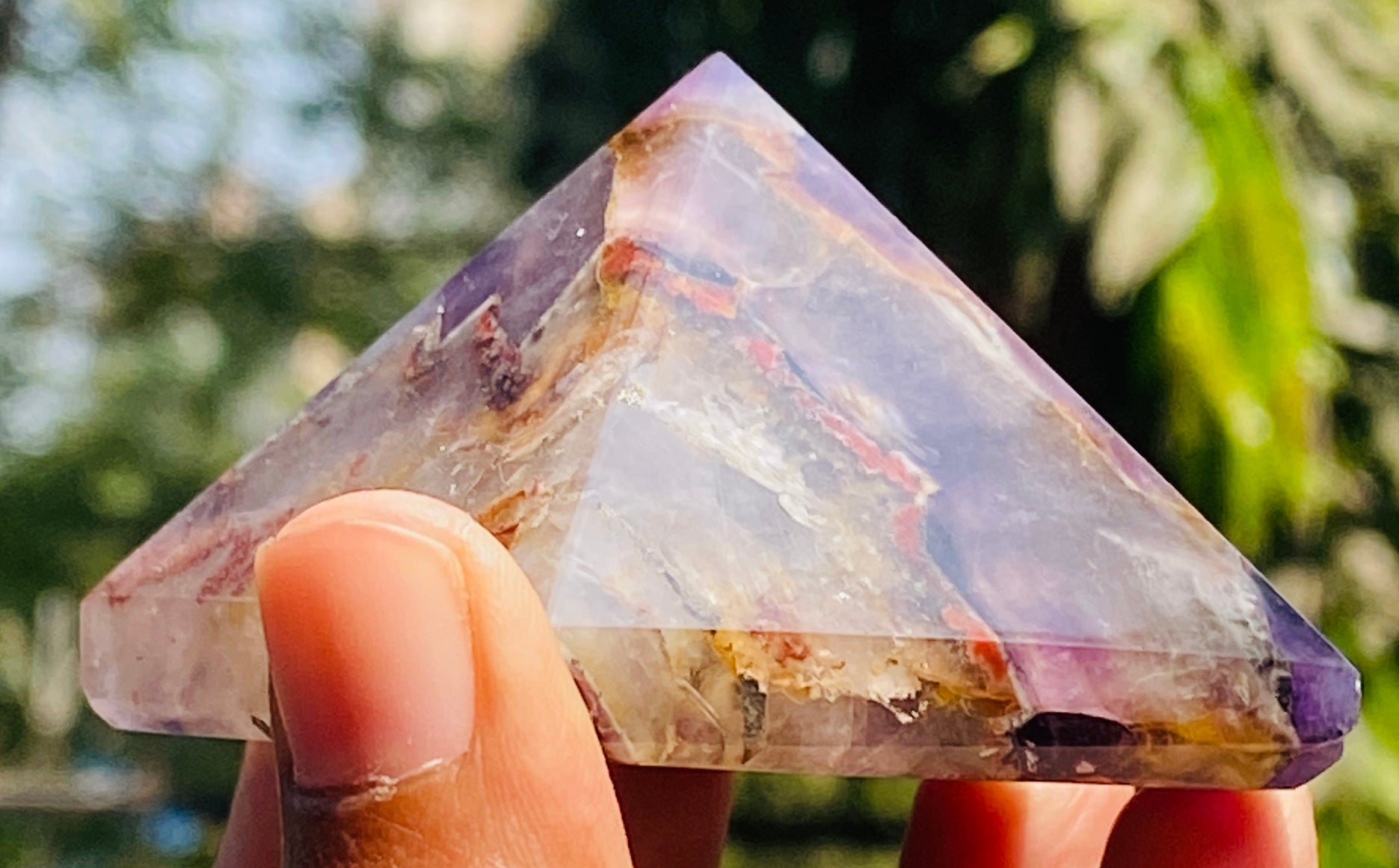 Majestic 585.00 Cts Genuine Chevron Amethyst Healing Crystal Specimen Divine Pyramid