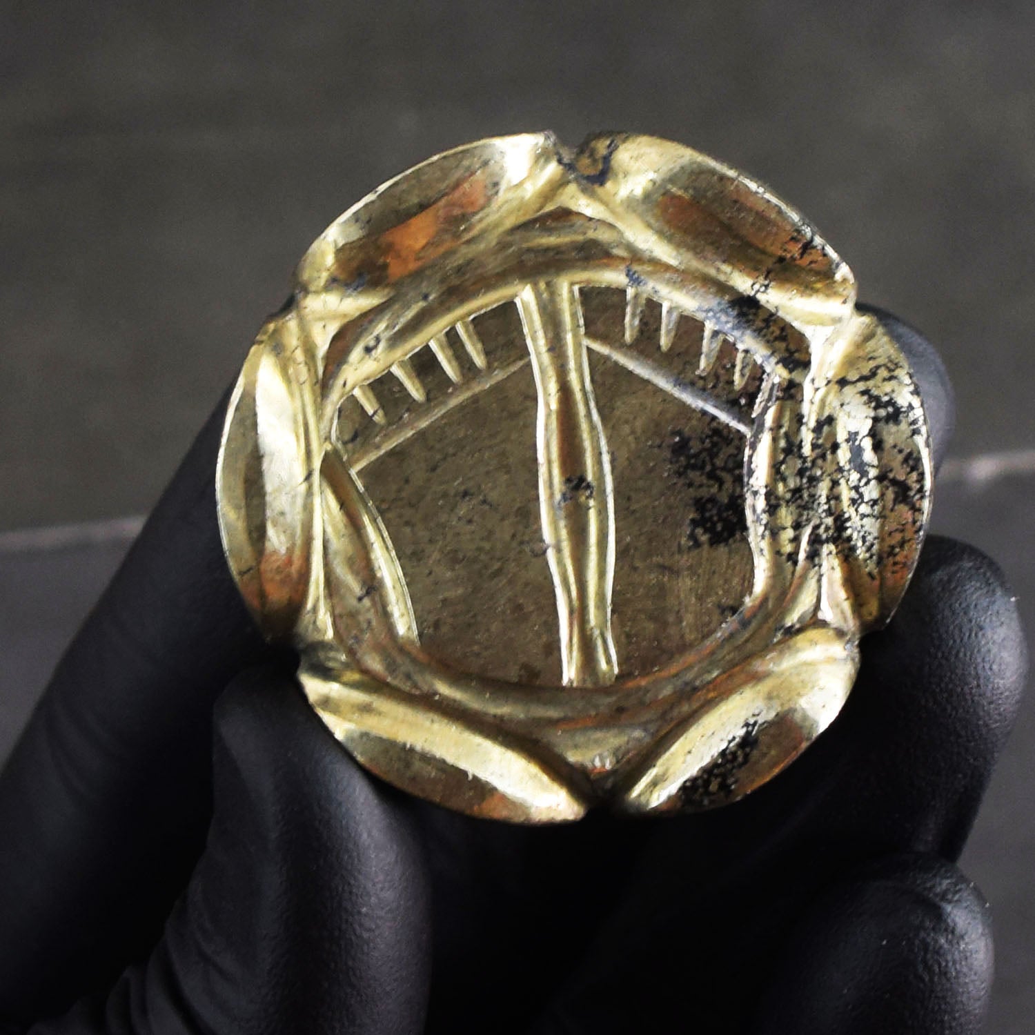 Thoughtful 511.00 Cts Genuine Pyrite Hand Carved Premium Good Luck Laxmi Feet Crystal Gemstone