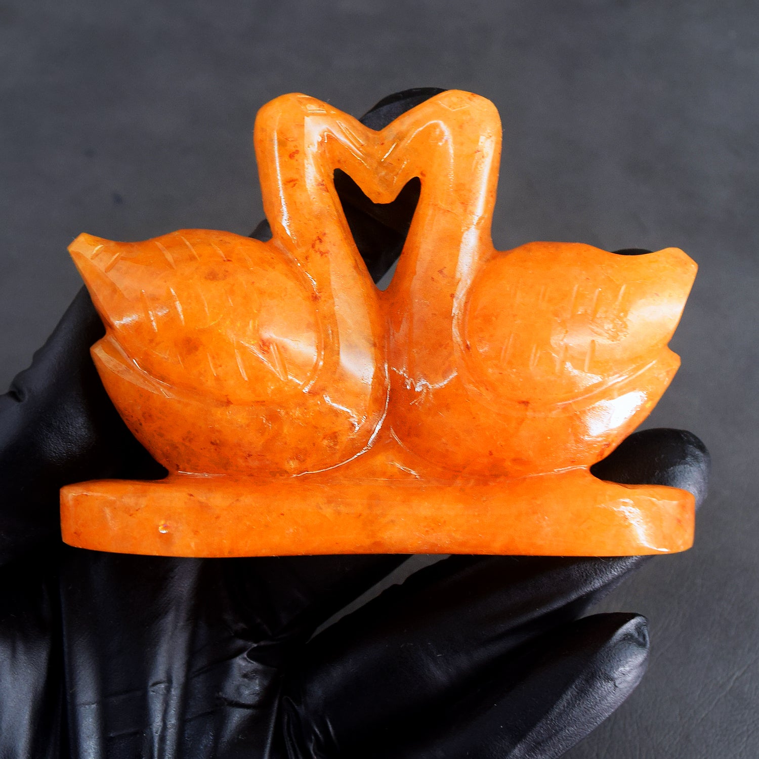 Fabulous 737.00 Cts Genuine Aventurine Carved Love Swan Pair Premium