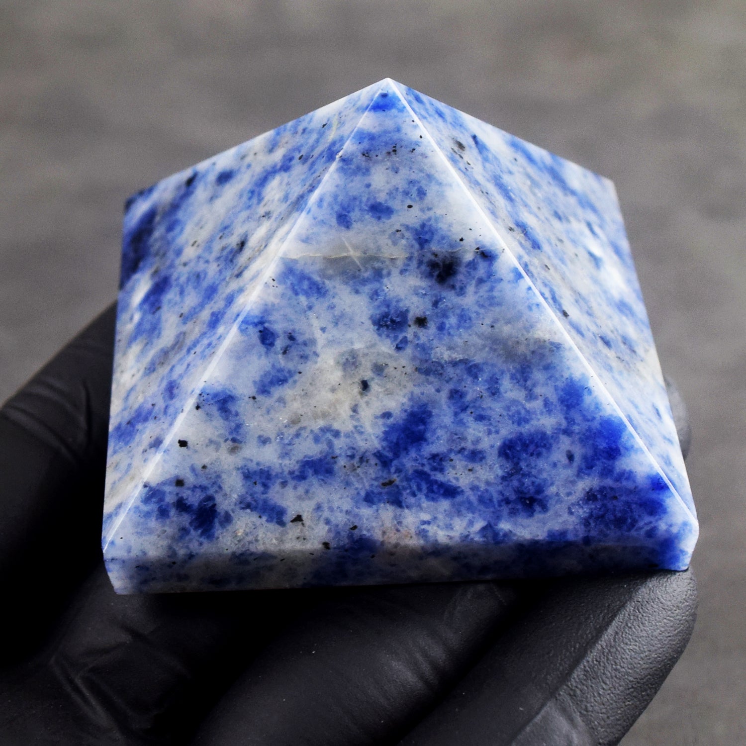 Natural 600.00 Cts Genuine Sodalite Crystal Specimen Healing Divine Pyramid