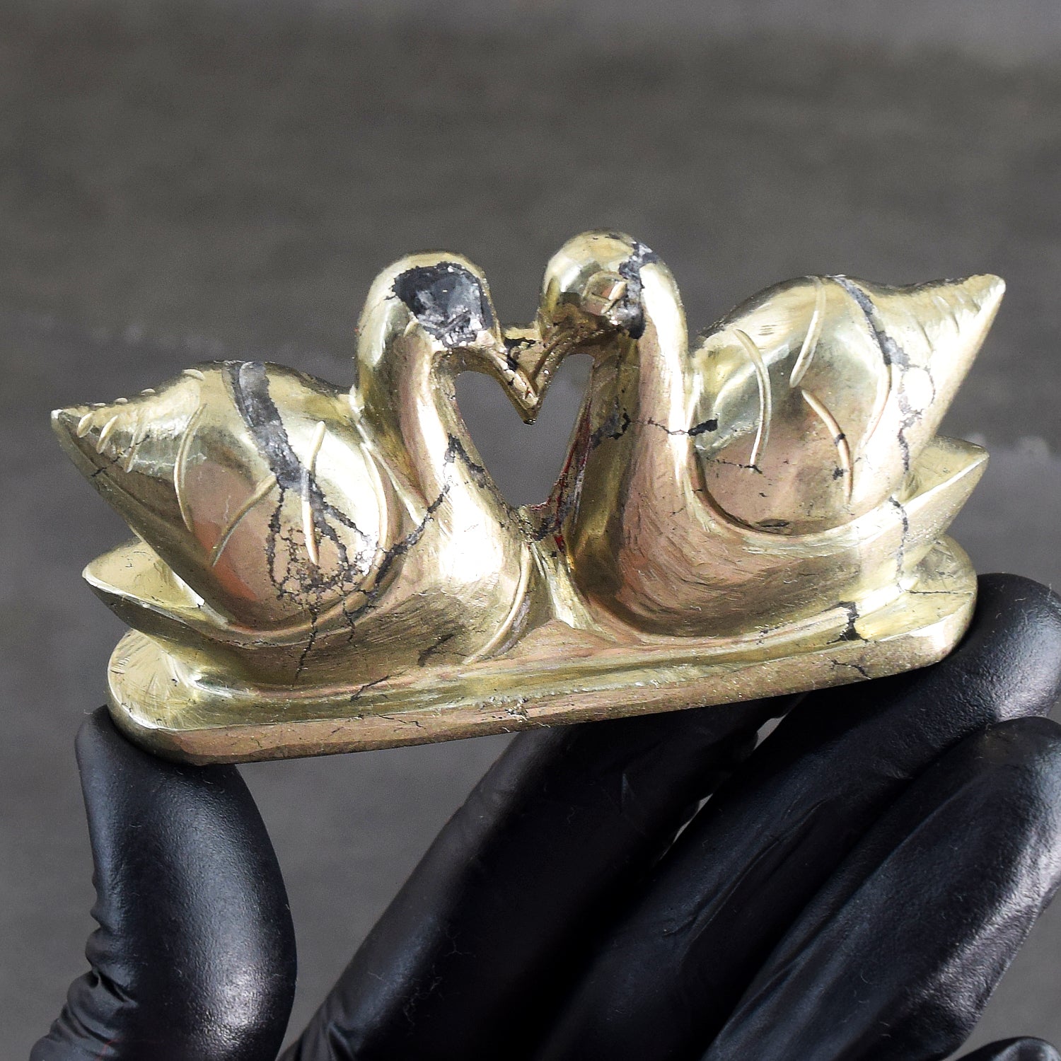 Precious 971.00 Cts Genuine Pyrite Love Carved Premium Swan Pair
