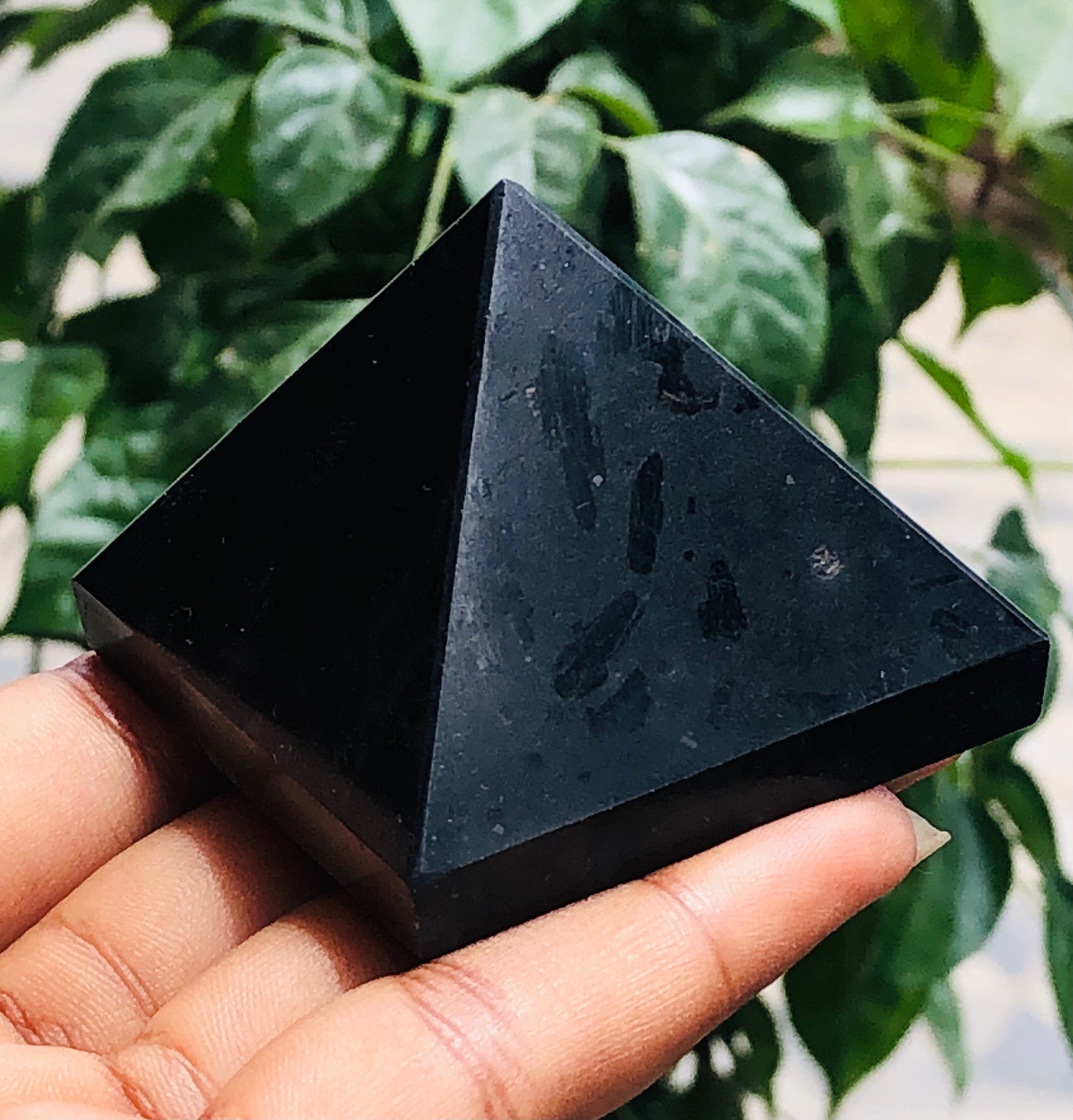 Lovely 638.00 Cts Genuine Black Tourmaline Crystal Specimen Healing Divine Pyramid