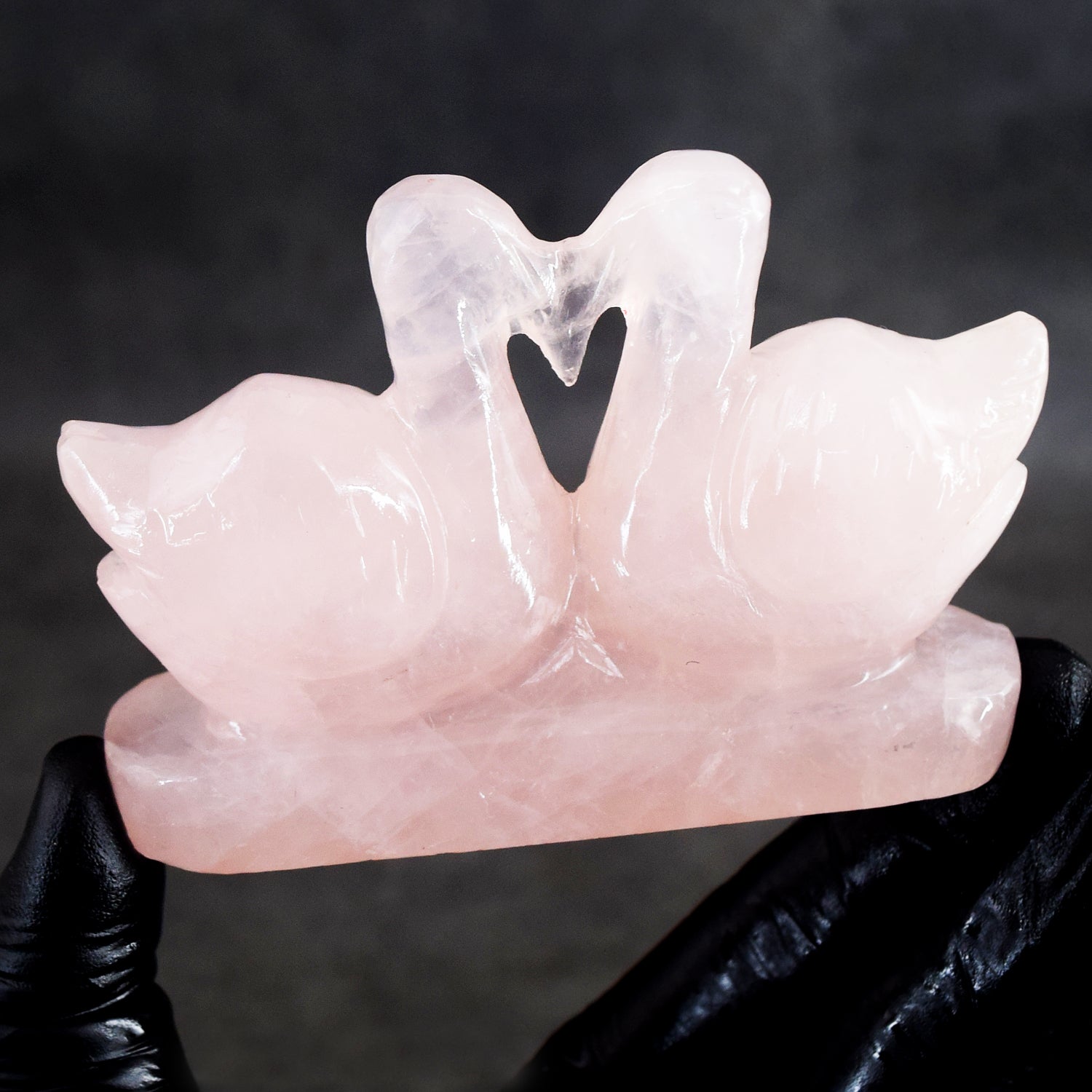 Natural 712.00 Cts Genuine Rose Quartz Hand Carved Premium Love Swan Pair