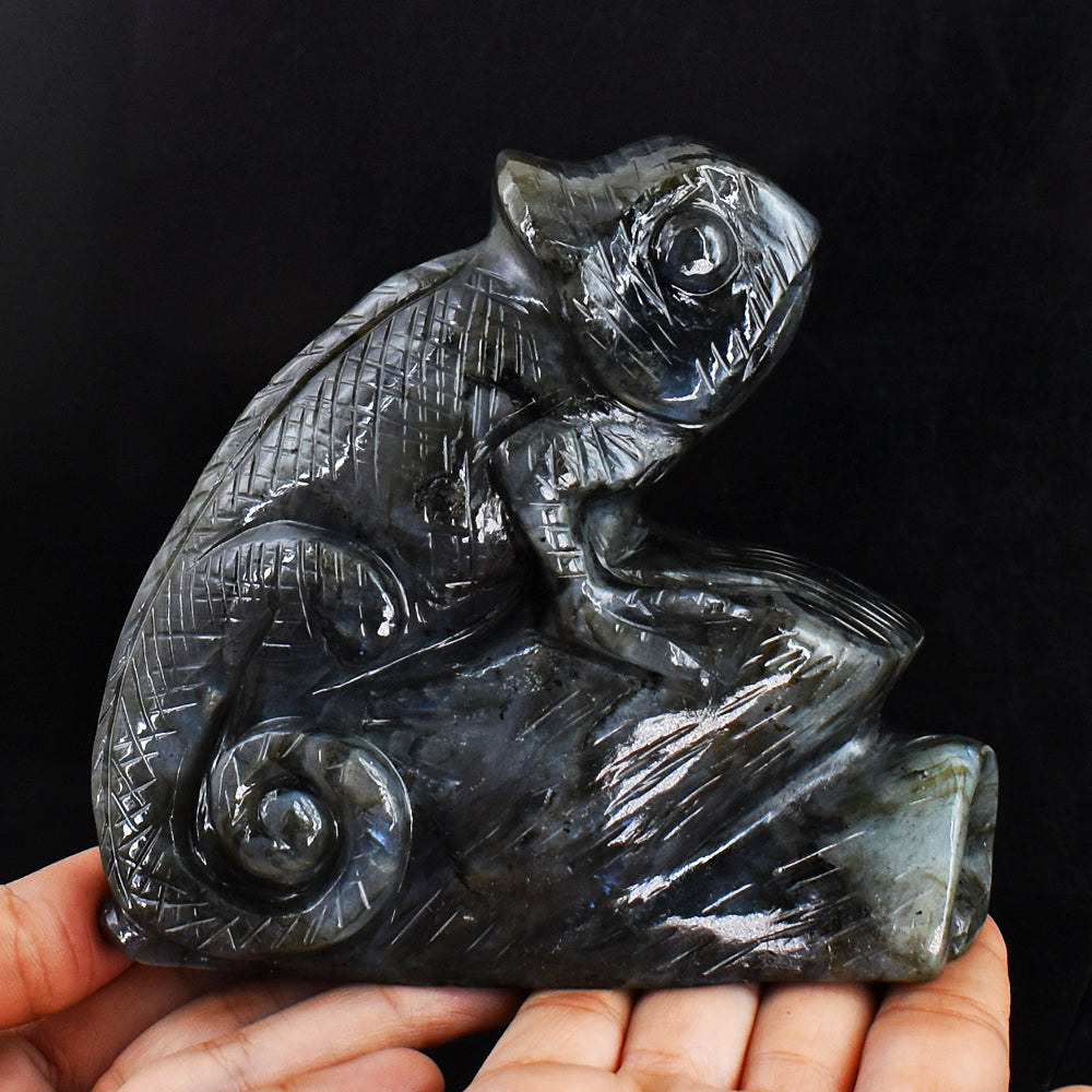 Gorgeous 4524.00 Cts  Genuine Amazing Flash Labradorite Hand Carved Crystal Gemstone Chameleon Carving