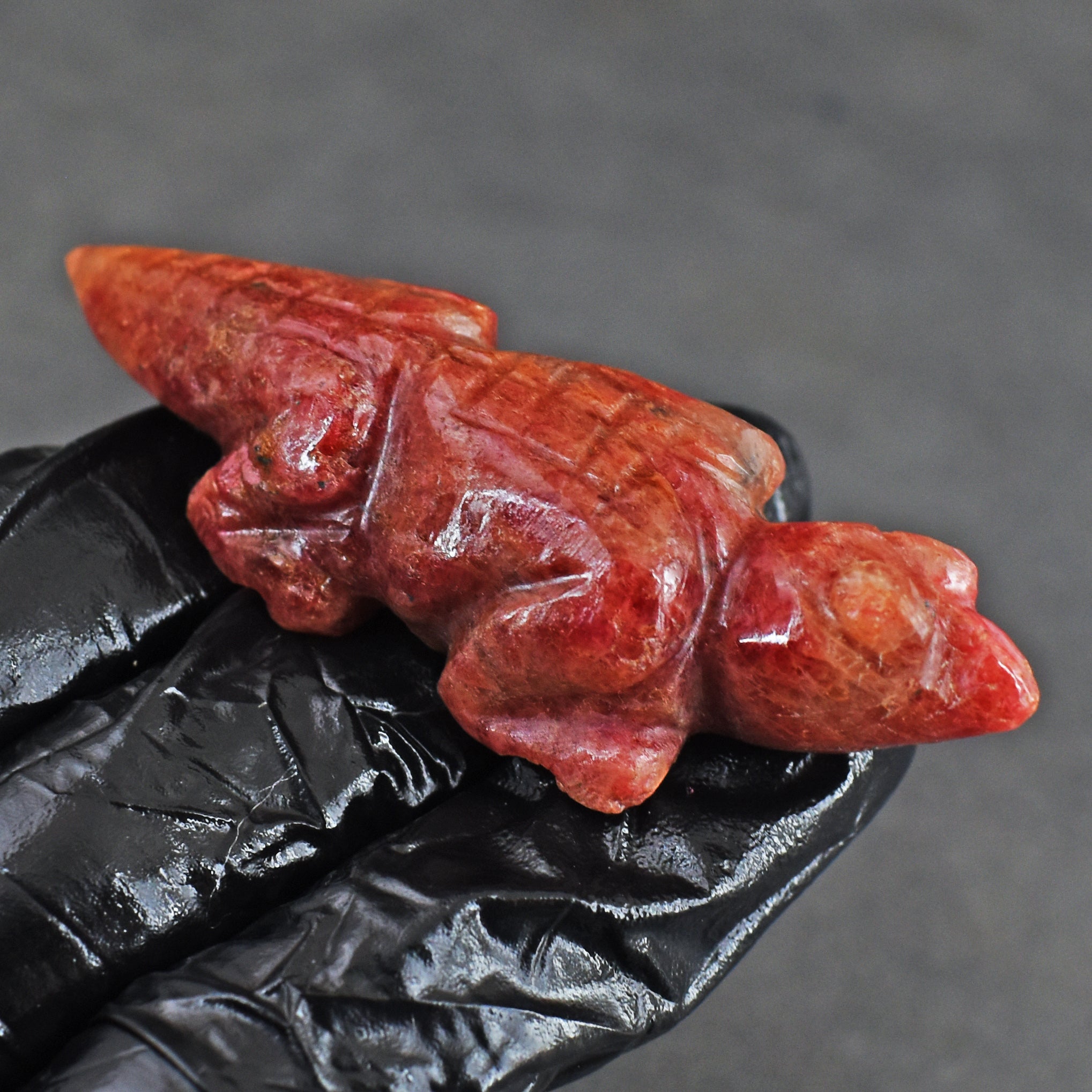 Exclusive 146.00 Cts Genuine Rhodonite Hand Carved Lizard Gemstone Carving 2026  Collection