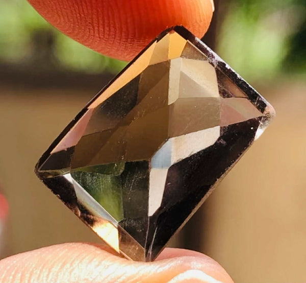 Beautiful 8.00 Cts Genuine Smoky Quartz Faceted Loose Gemstone