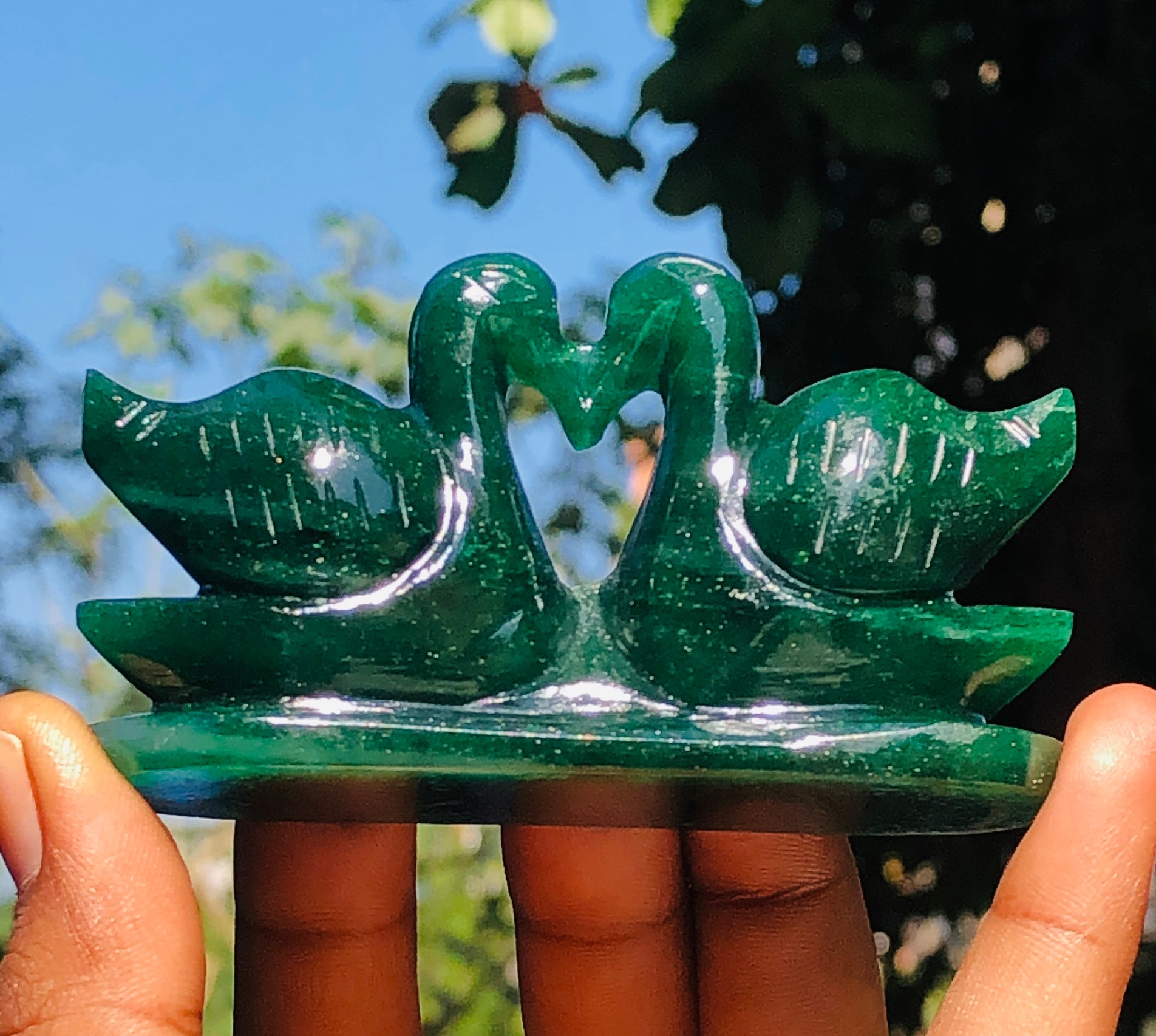 Gorgeous 579.00 Cts Genuine Green Jade Love Carved Premium Swan Pair