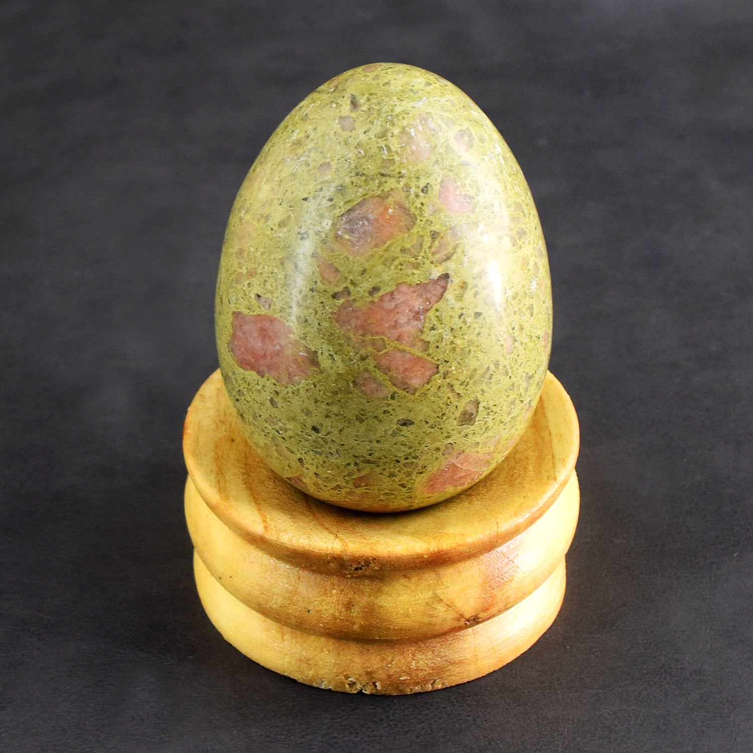 Amazing 1064.00 Cts Genuine Blood Green Unakite Healing Crystal Premium Egg