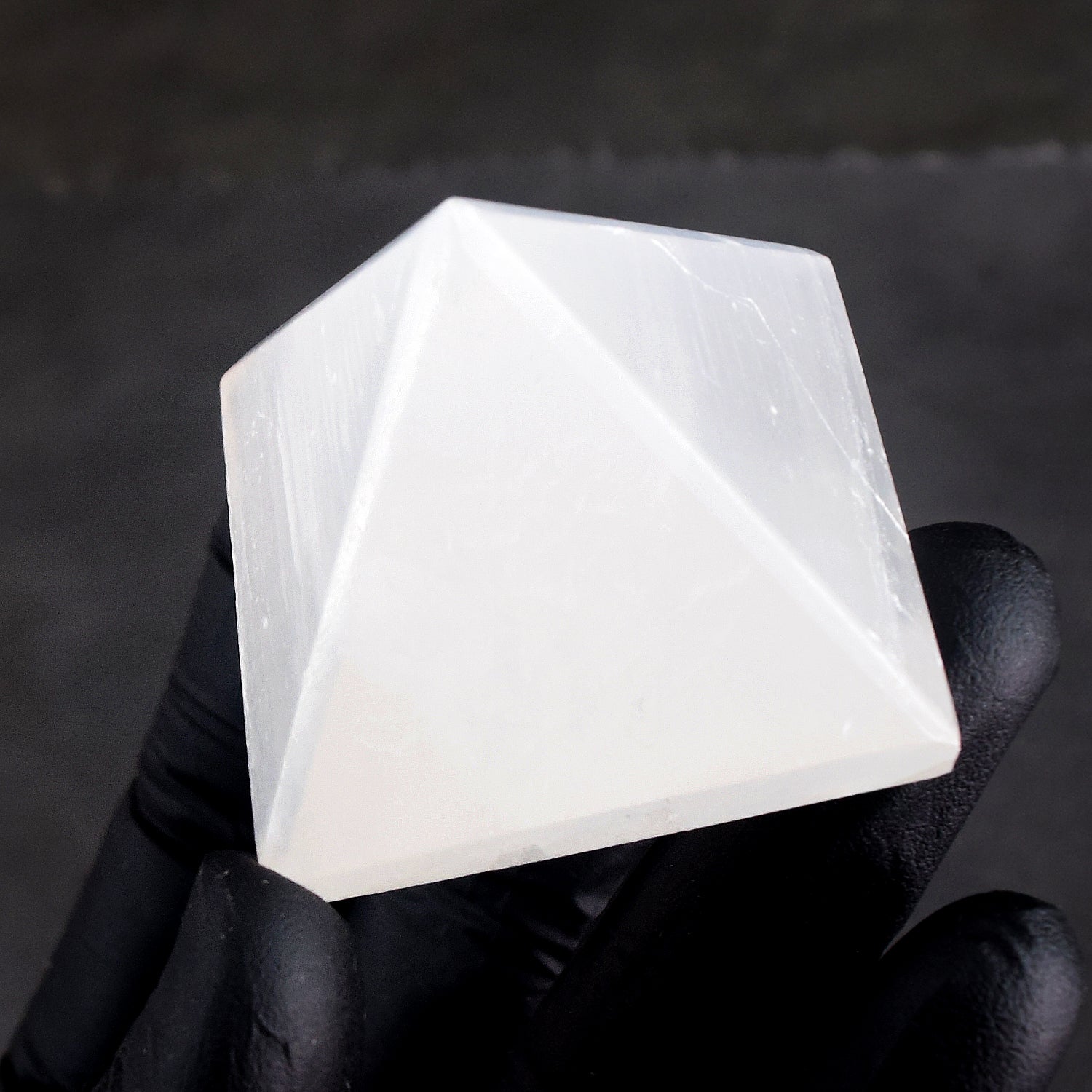 Natural 290.00 Cts Genuine Selenite Crystal Specimen Healing Divine Pyramid