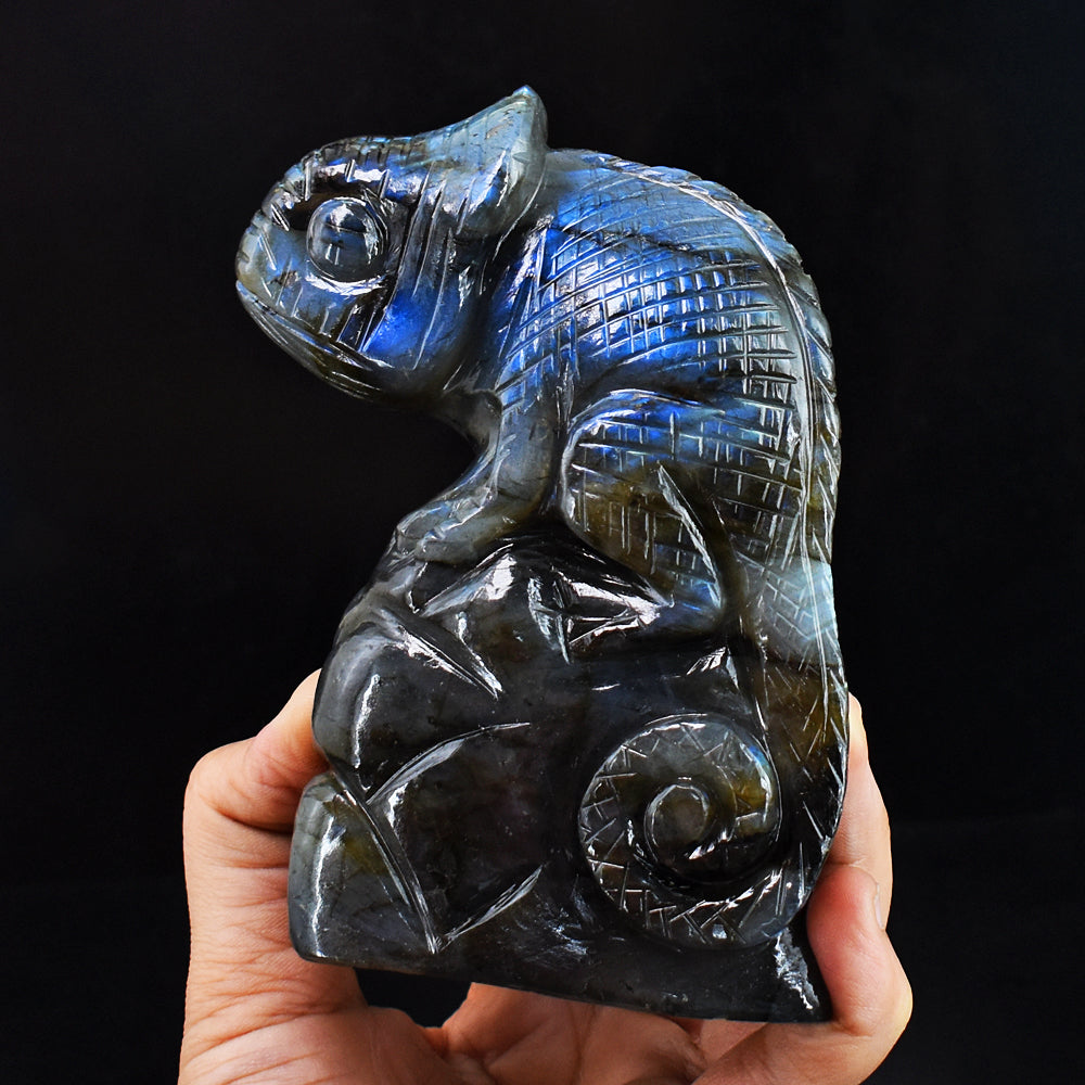 Beautiful 3487.00 Cts Genuine Blue Flash Labradorite Hand Carved Crystal Gemstone Chameleon Carving