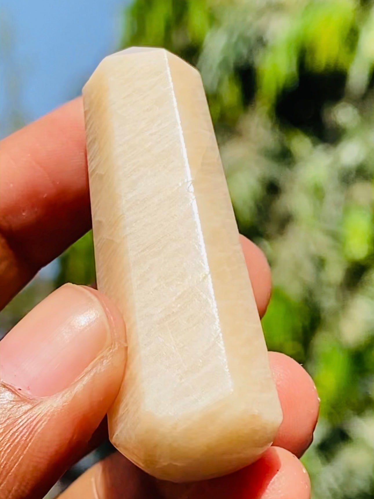 Courteous 93.00 Carats Genuine Aventurine Crystal Gemstone Healing Point
