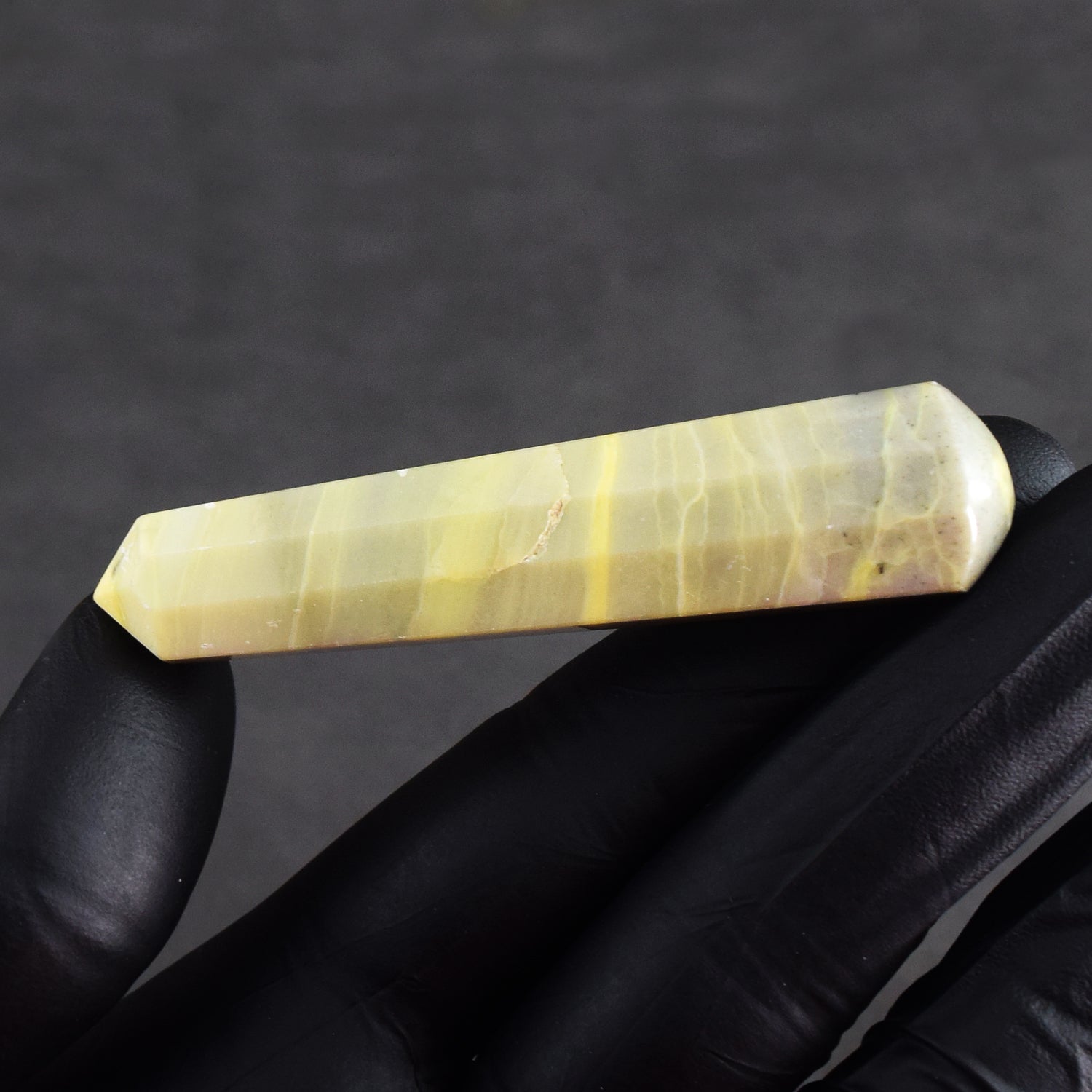 Exclusive 132.00 Carats Genuine Lemon Serpentine Crystal Gemstone Healing Point