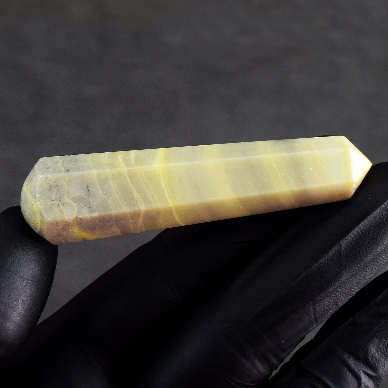 Exclusive 132.00 Carats Genuine Lemon Serpentine Crystal Gemstone Healing Point