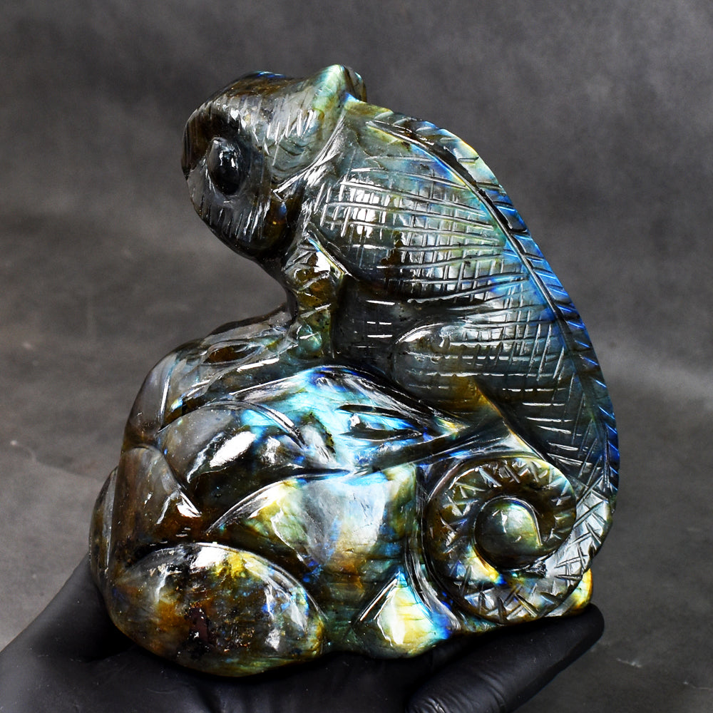 Stunning 4559.00 Cts Genuine Amazing Flash Labradorite Hand Carved Crystal Gemstone Chameleon Carving