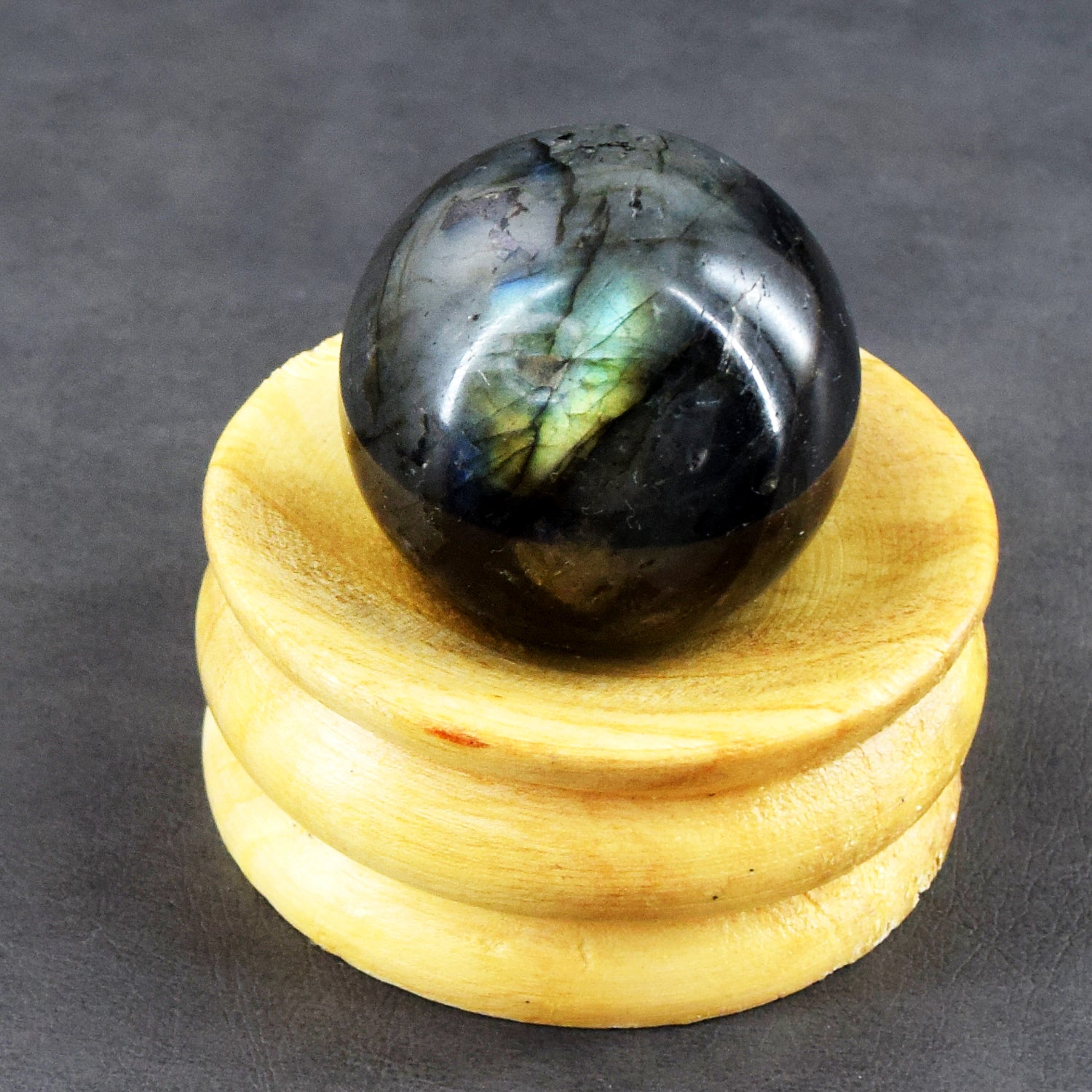 Radiant 357.00 Cts Genuine Blue Flash Labradorite Healing Crystal Specimen Premium Sphere