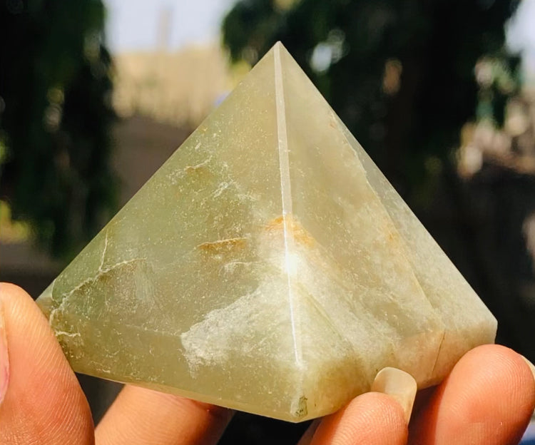 Fabulous 440.00 Cts Genuine Green Aventurine Healing Divine Premium Crystal Specimen Pyramid
