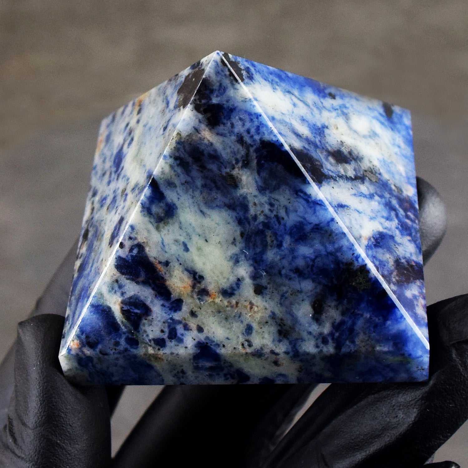 Natural 576.00 Cts Genuine Sodalite Crystal Specimen Healing Divine Pyramid
