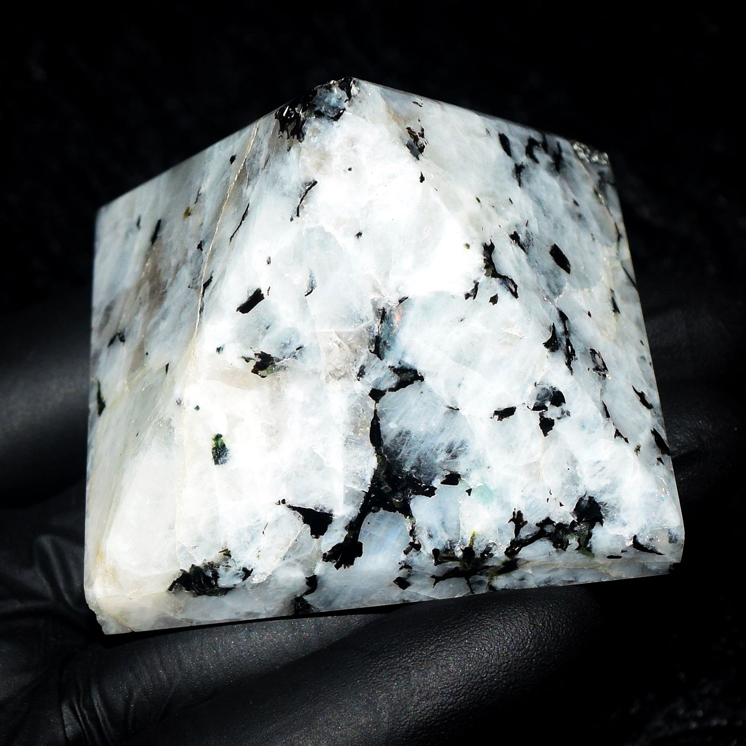 Amazing 675.00 Cts Genuine Moonstone Crystal Specimen Healing Divine Pyramid