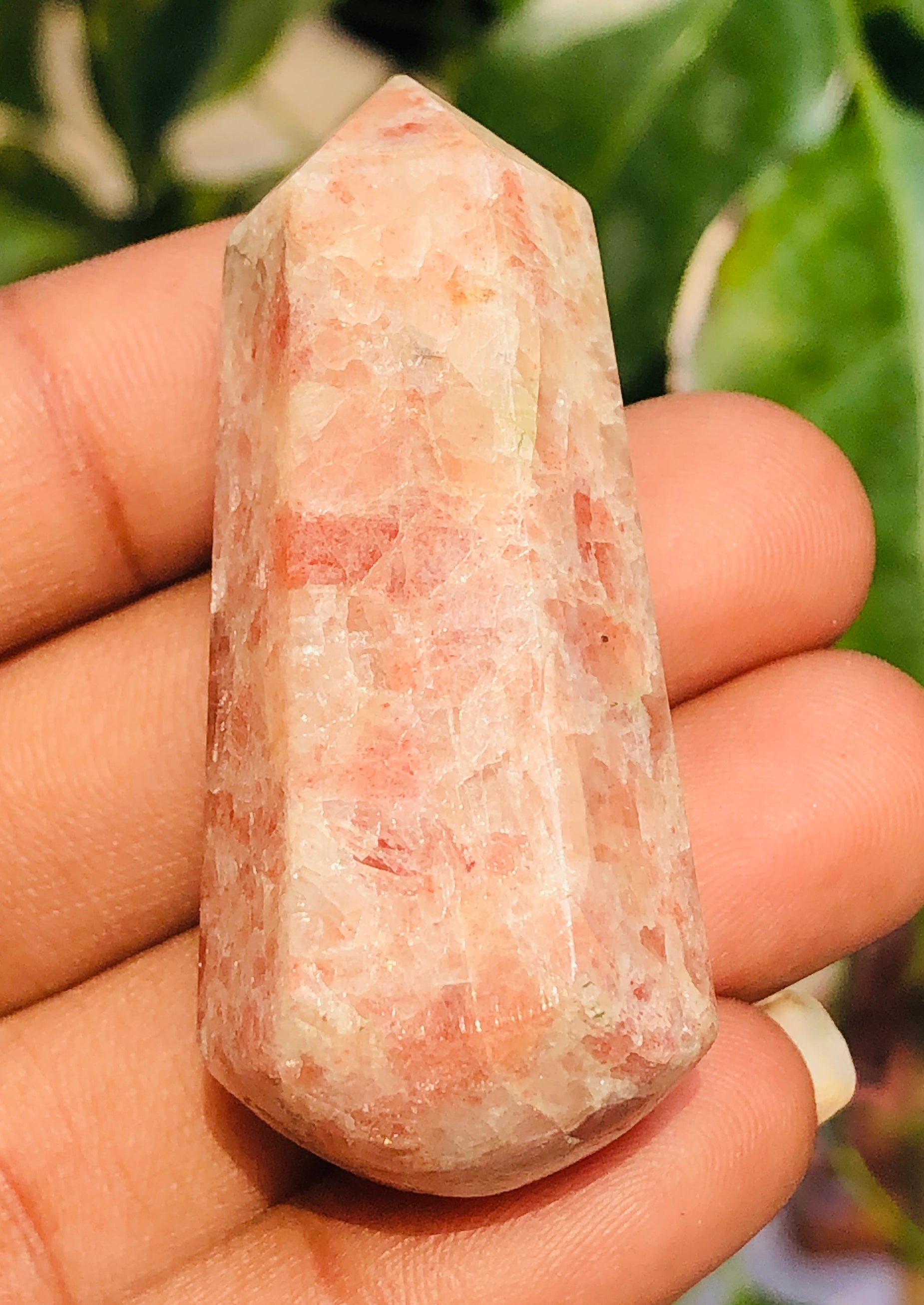 Genuine 121.00 Cts Beautiful Sunstone Healing Point