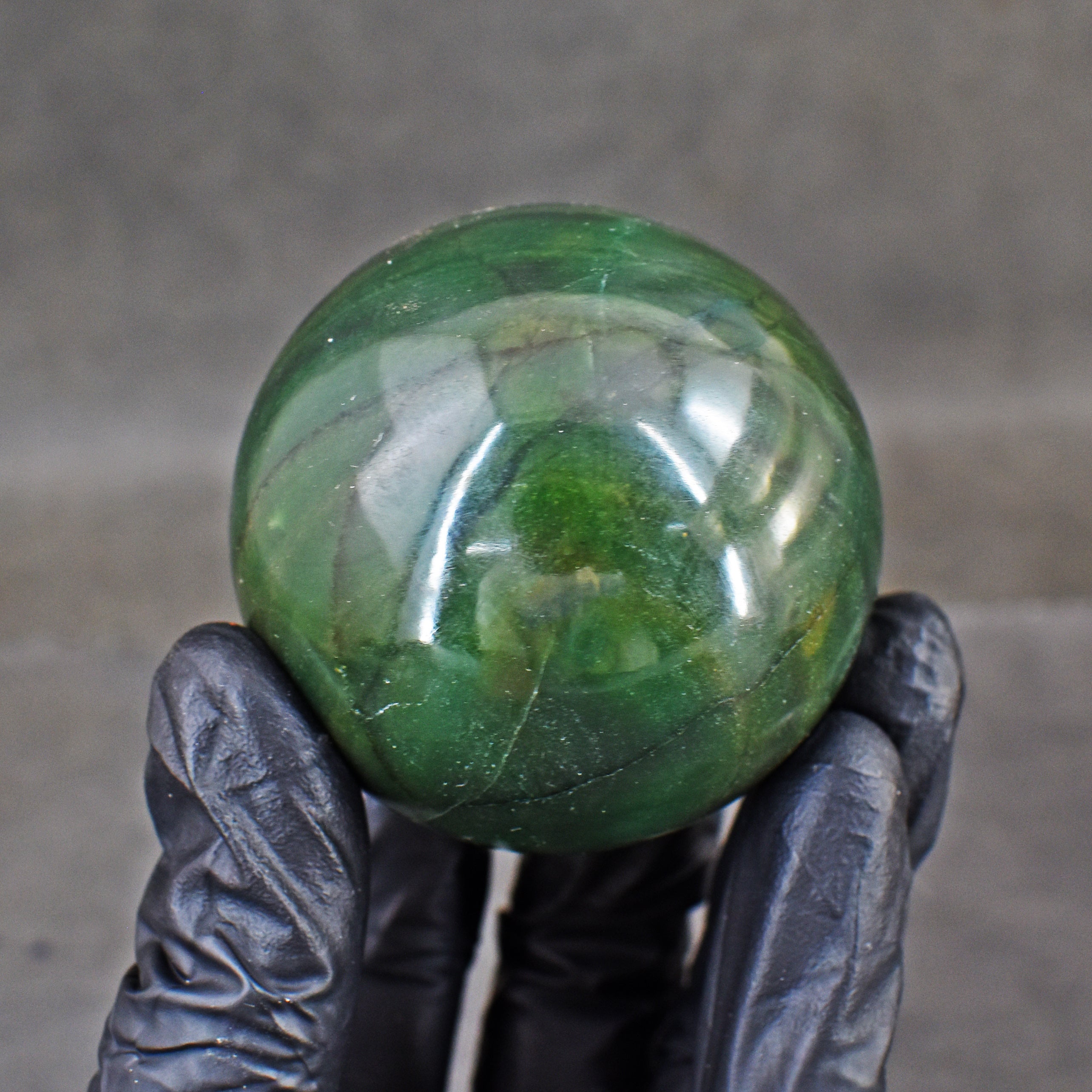 Exclusive 800.00 Cts Genuine Green Jade Healing Ball