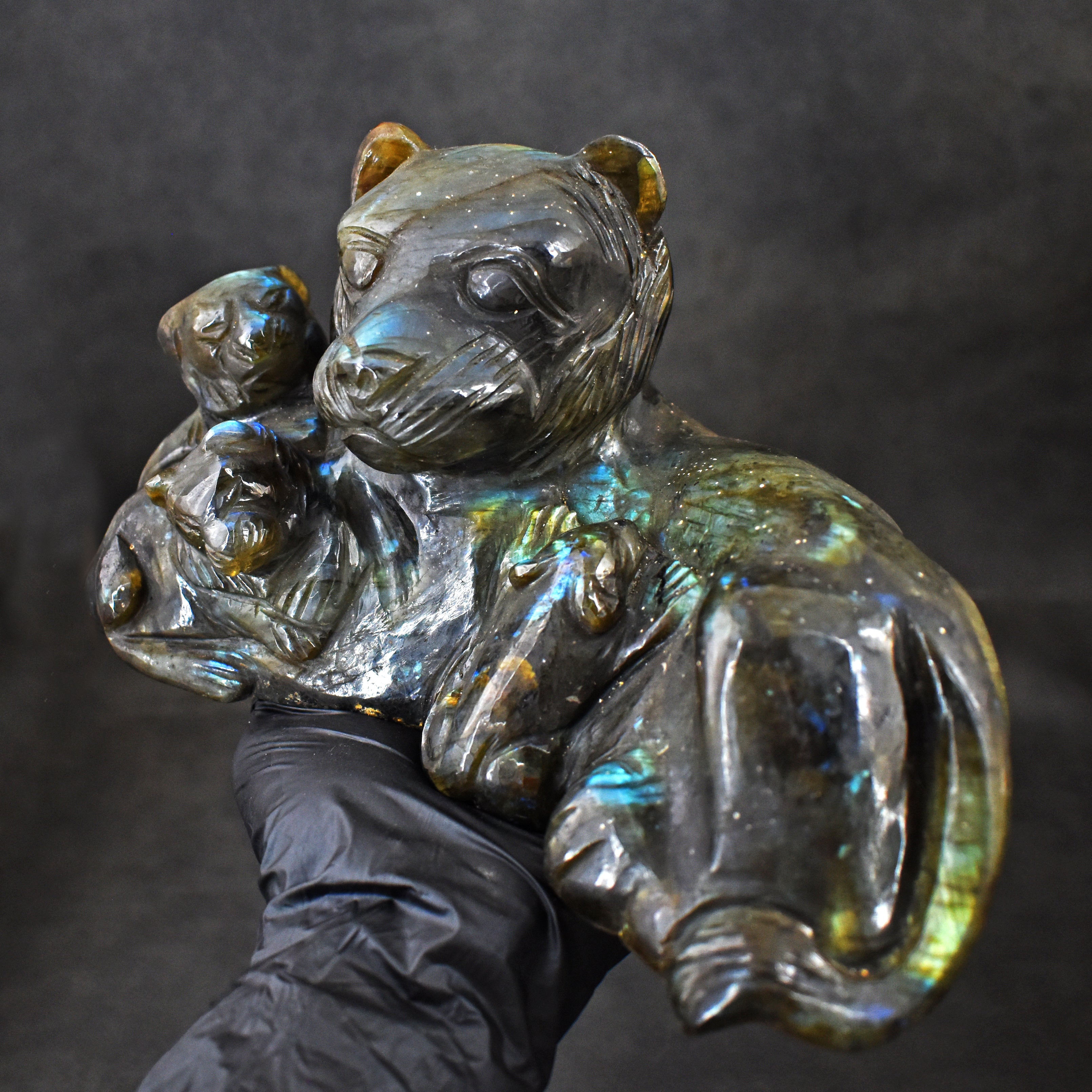 Stunning 10295.00 Cts Amazing Flash Labradorite Carved Doggy With Puppies 2026 Collection