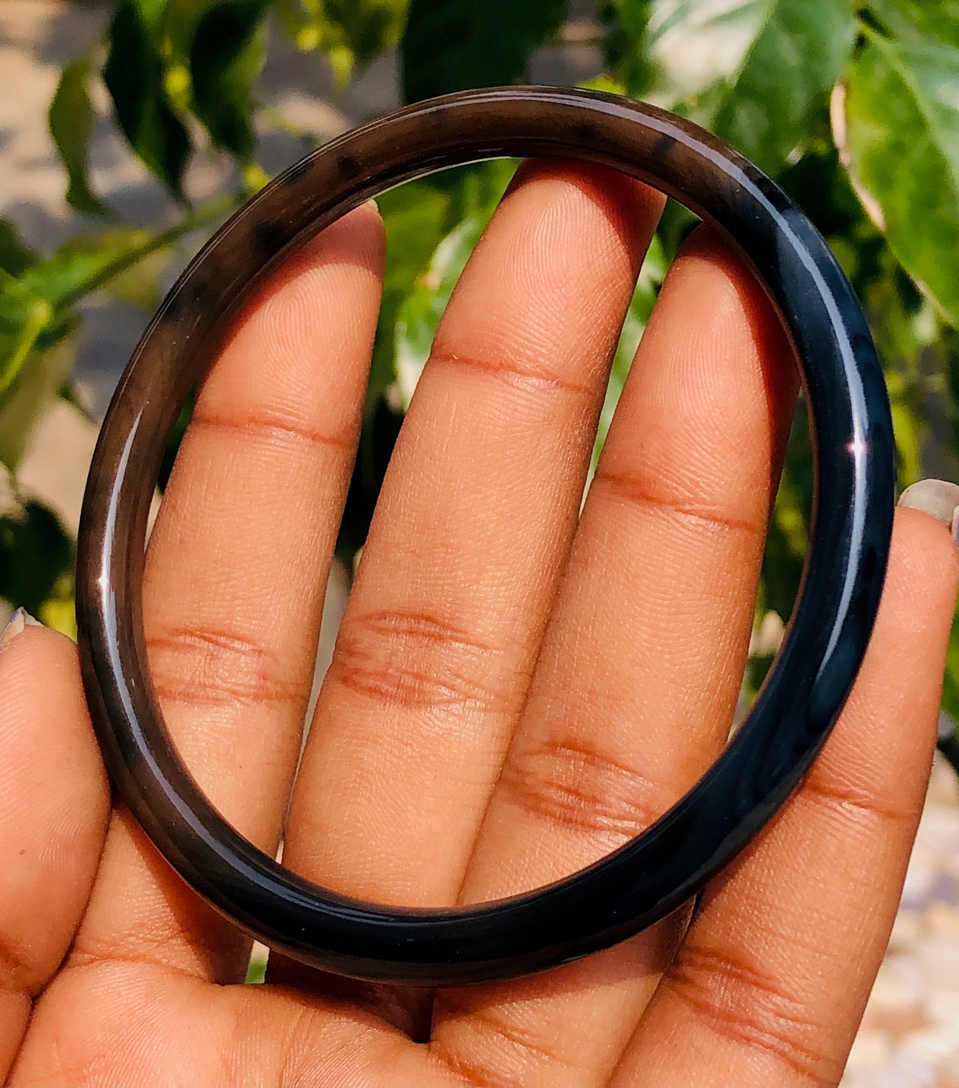 Impressive 78.00 Cts Genuine Black Agate Gemstone Crystal Specimen Premium Fancy Bangle