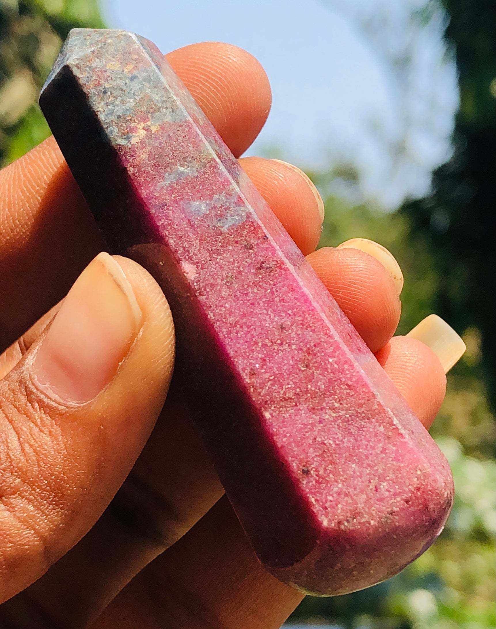 Gracious 267.00 Carats Genuine Ruby In Kyanite Crystal Gemstone Healing Point