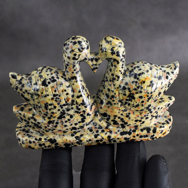 Gracious 962.00 Cts Genuine Dalmation Jasper Carved Love Premium Swan Pair