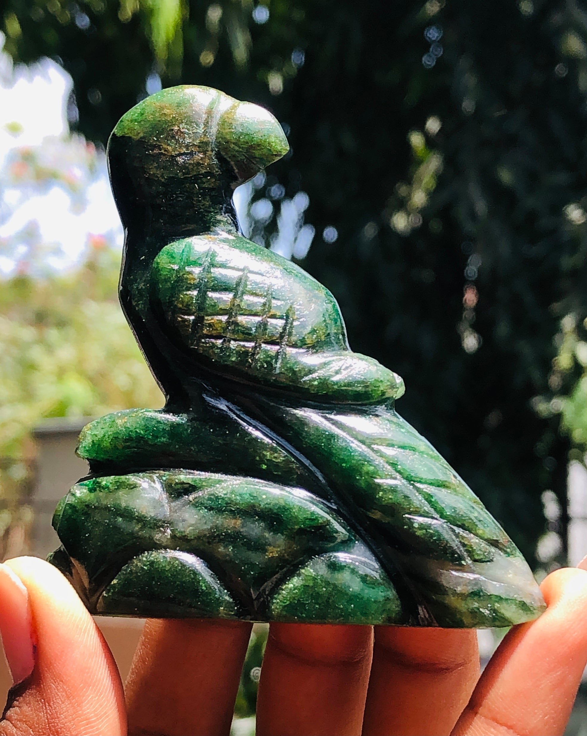 Marvellous 583.00 Carats Genuine Green Jade Hand Carved Crystal Parrot Gemstone Carving 2026 Collection