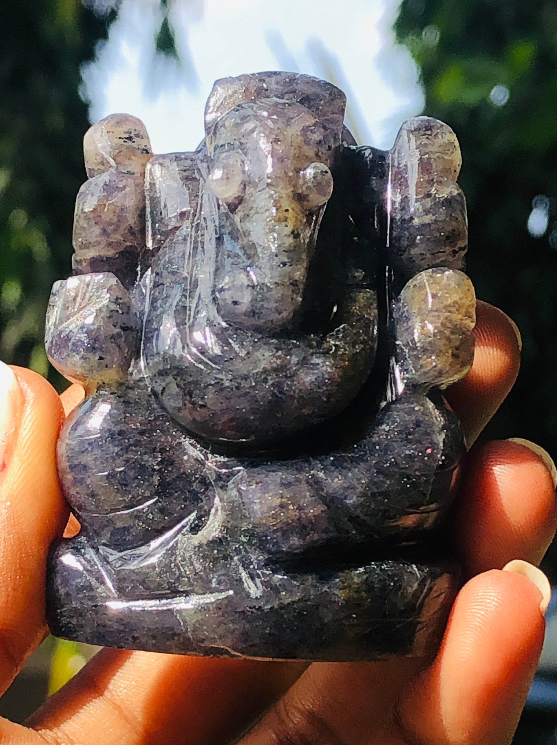 Artisan 586.00 Cts Iolite Divine Hand Carved Lord Ganesha