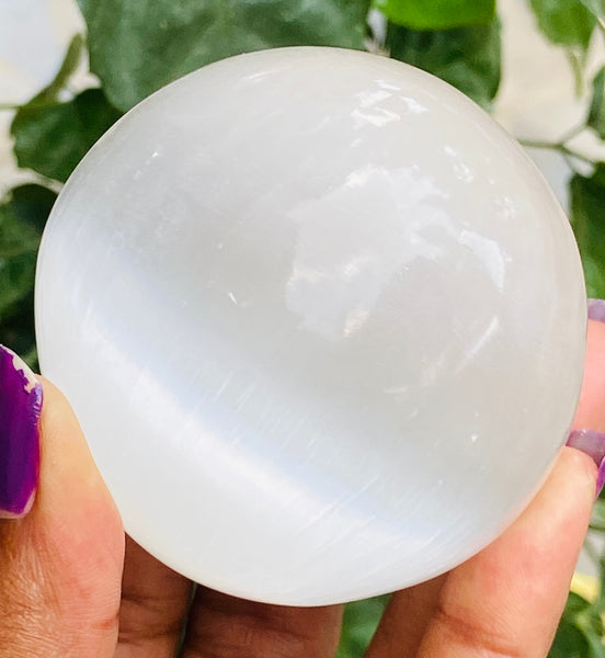 Stunning 1174.00 Cts Genuine Selenite Hand Carved Crystal Healing Sphere