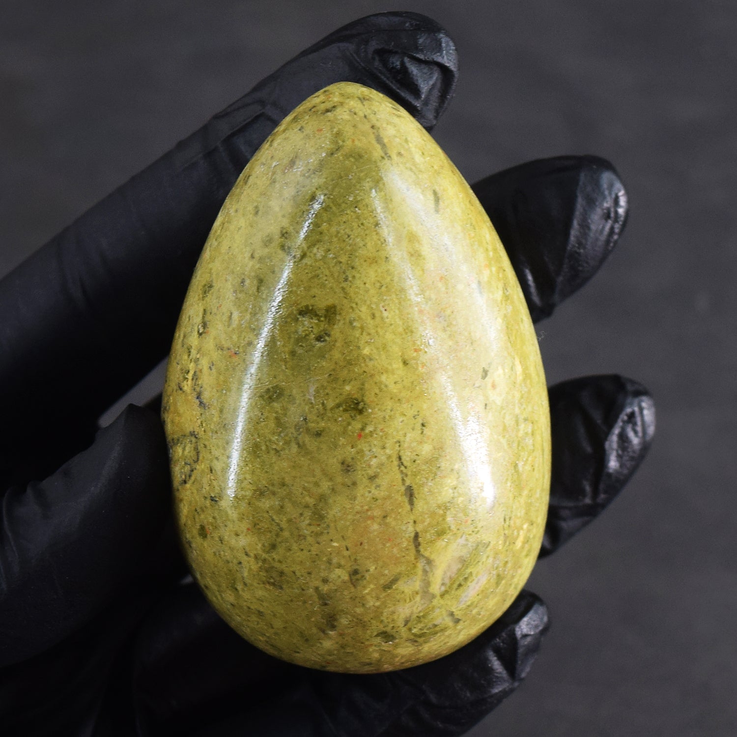 Gorgeous Ever 906.00 Cts Genuine Blood Green Unakite Healing Premium Egg Crystal