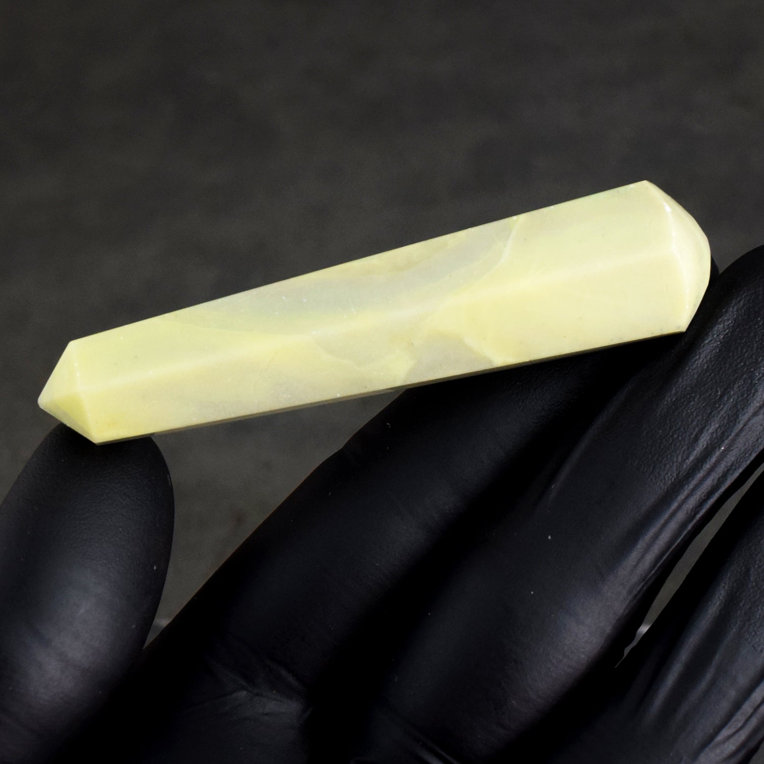 Beautiful 140.00 Carats Genuine Lemon Serpentine Crystal Gemstone Healing Point