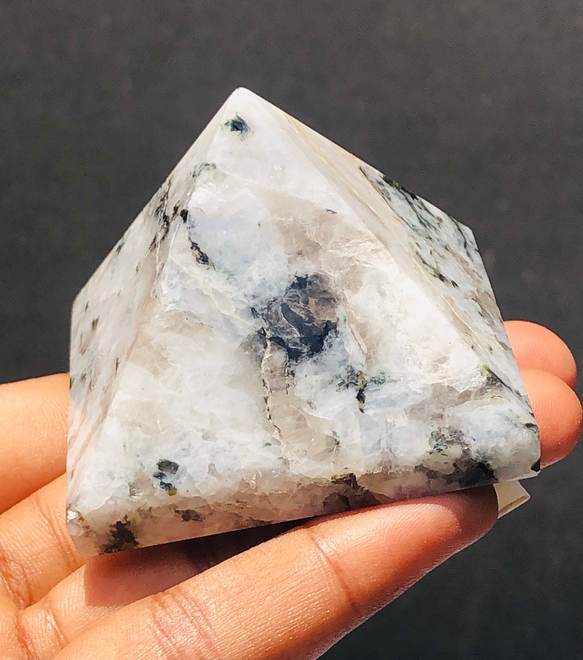 Superb 672.00 Cts Genuine Moonstone Crystal Specimen Healing Divine Pyramid