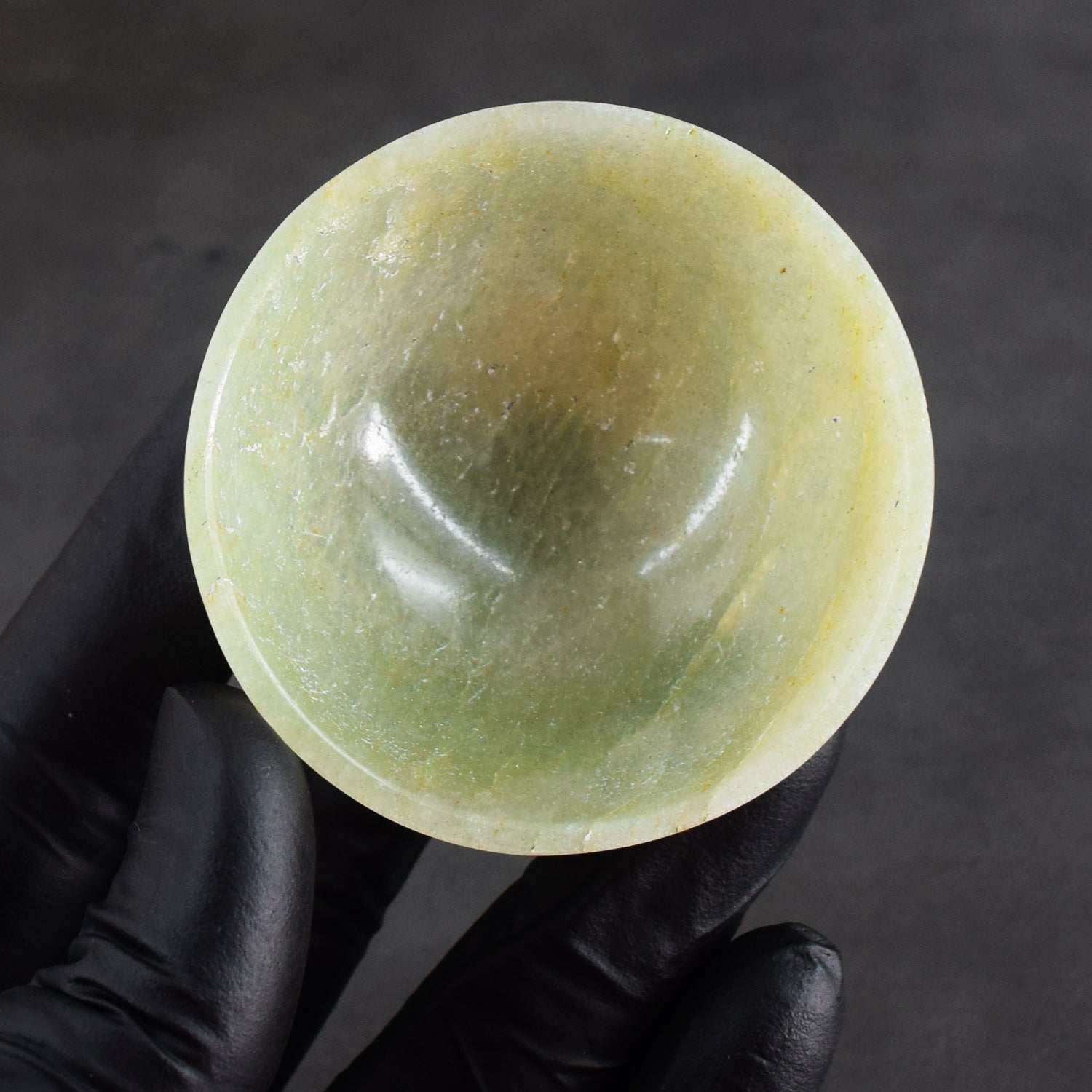 Fantastic 150.00 Carats Genuine Green Aventurine Hand Carved Crystal Gemstone Carving Bowl