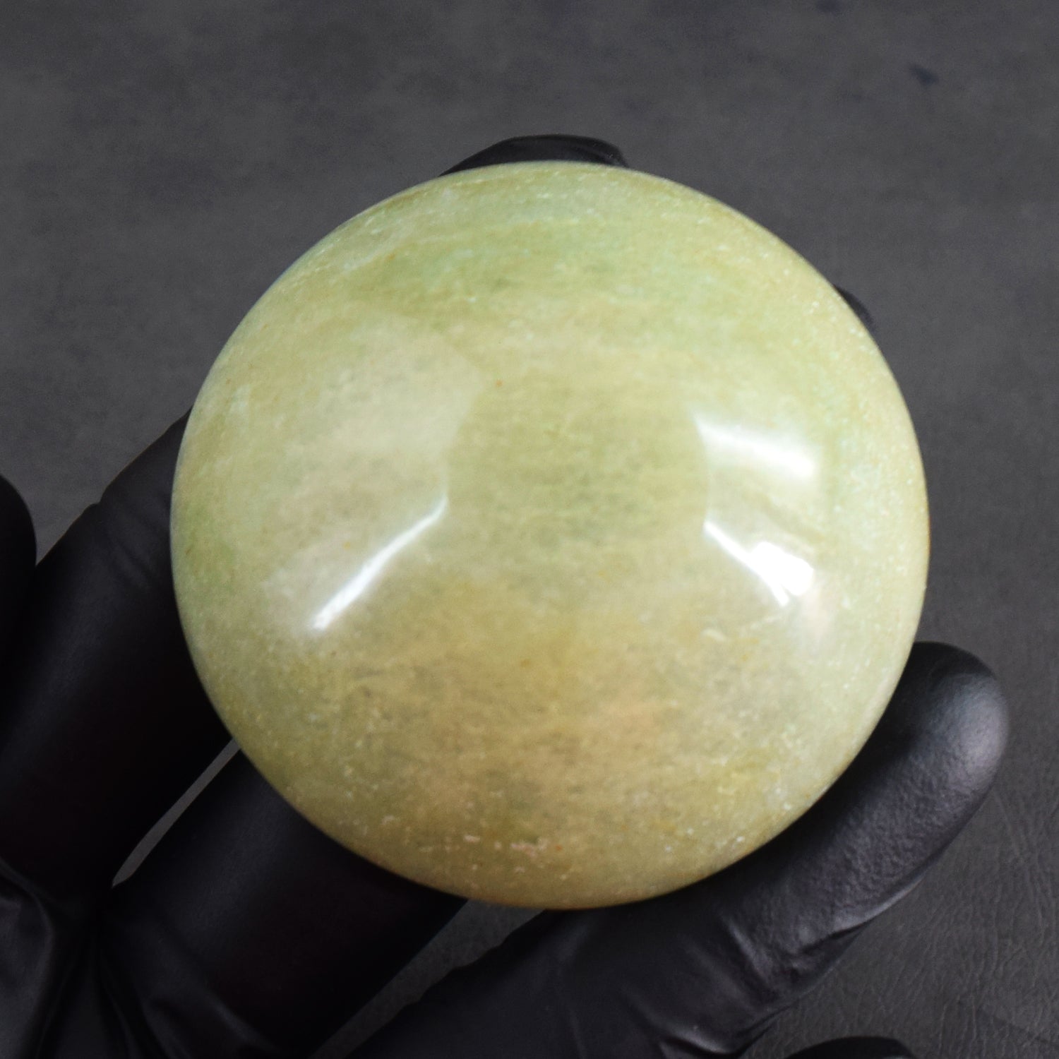 Fantastic 150.00 Carats Genuine Green Aventurine Hand Carved Crystal Gemstone Carving Bowl